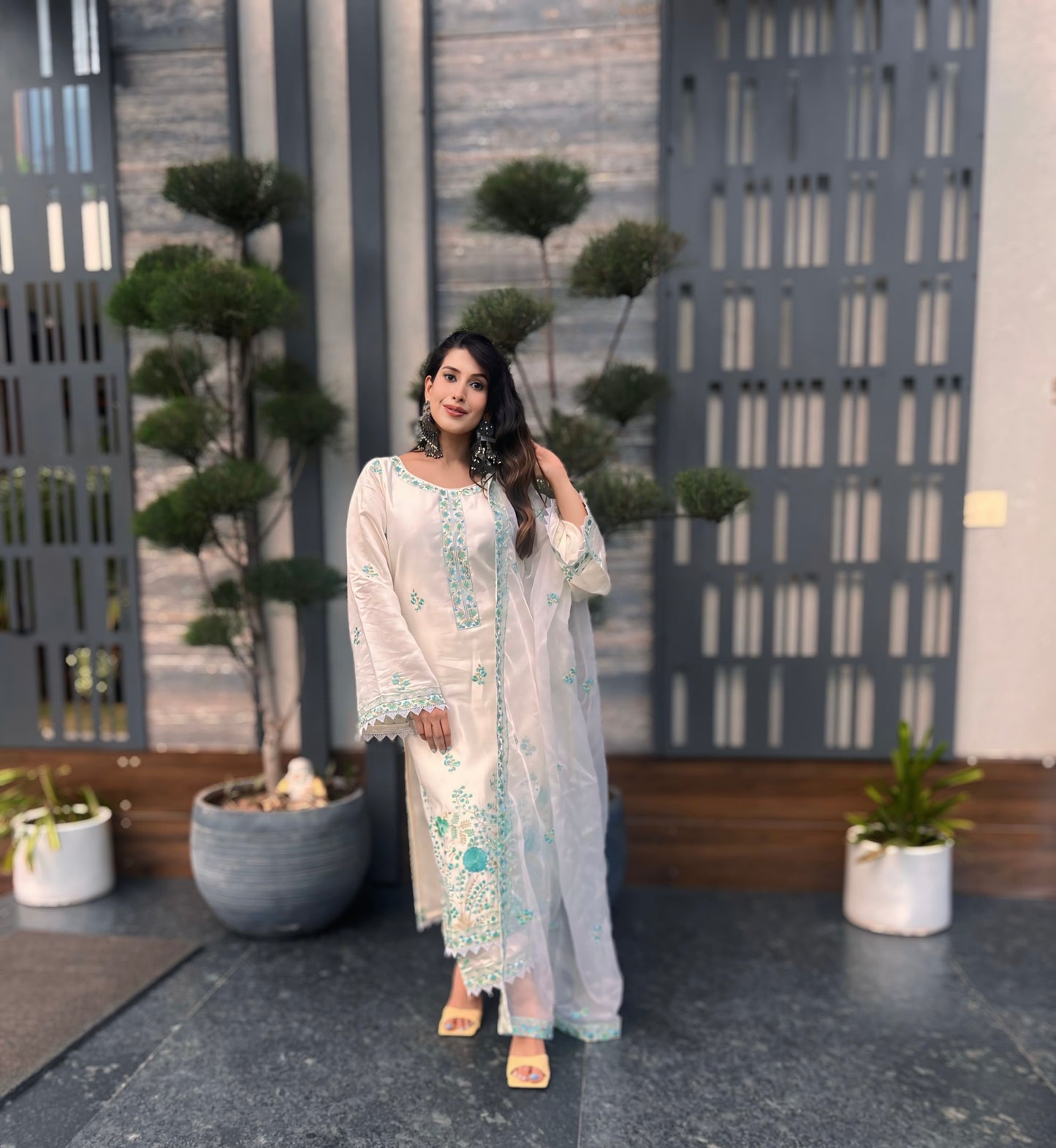 Pallavi Goel in Asoniya - Ivory White Chanderi Embroidered Suit Set.