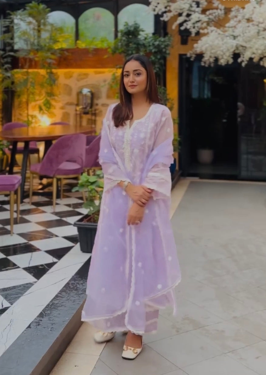 Tridha Choudhary in Kalgi - Lavender Embroidered Suit Set.