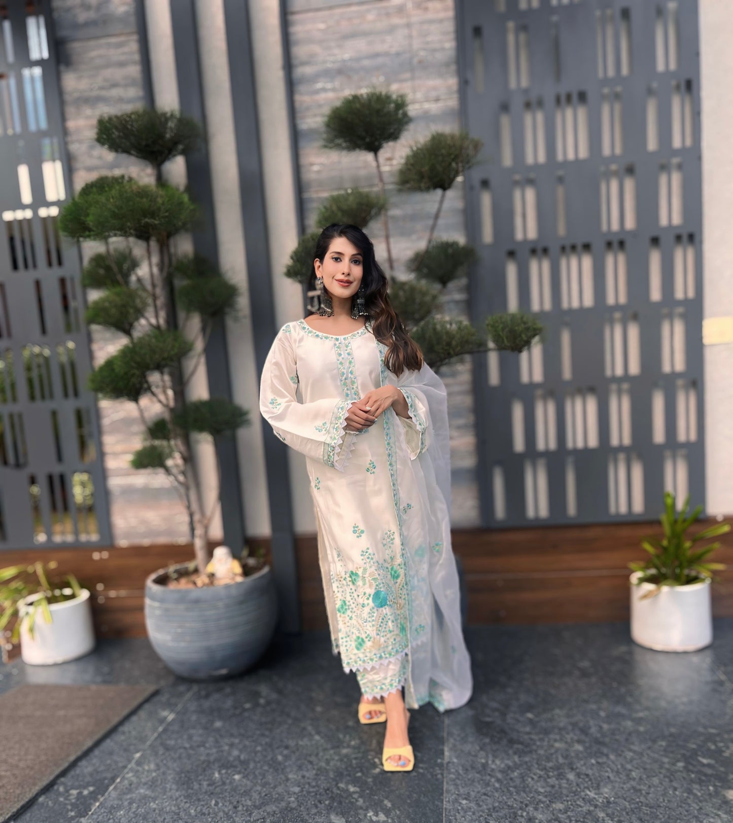 Pallavi Goel in Asoniya - Ivory White Chanderi Embroidered Suit Set.