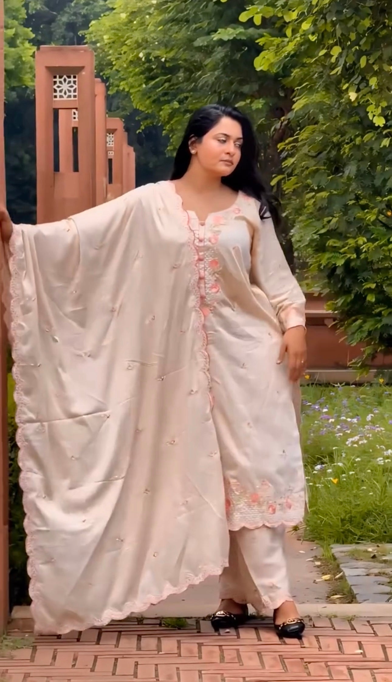 Sohaa Ali in MEHREEN - Beige Cotton Suit Set