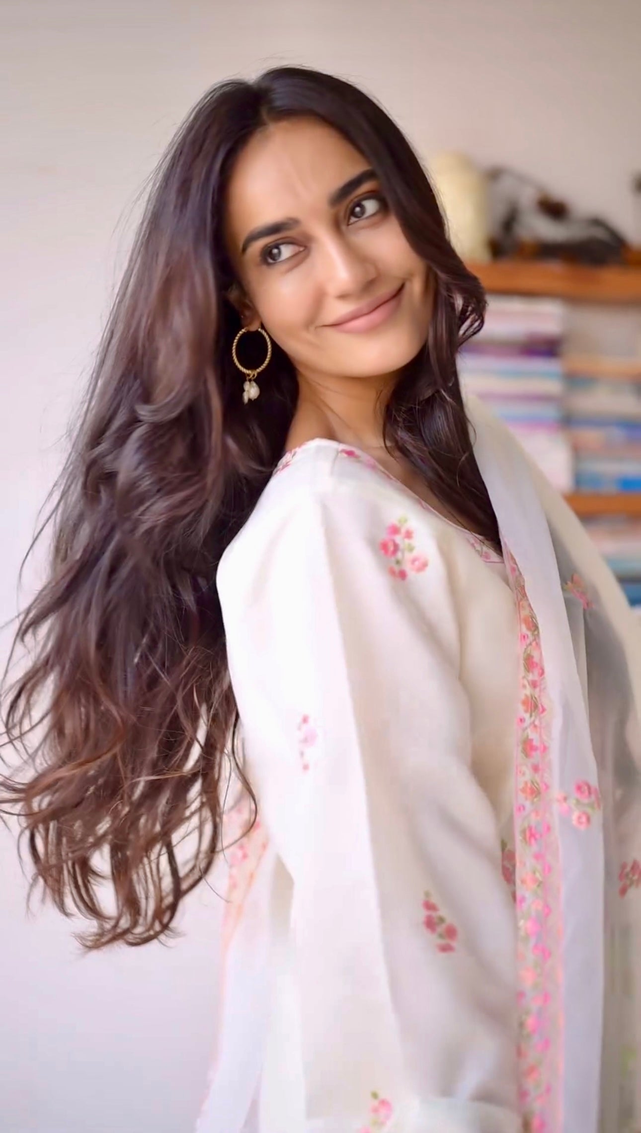 Surbhi Jyoti in Gul-Khera - Ivory White Chanderi Embroidered Suit Set.