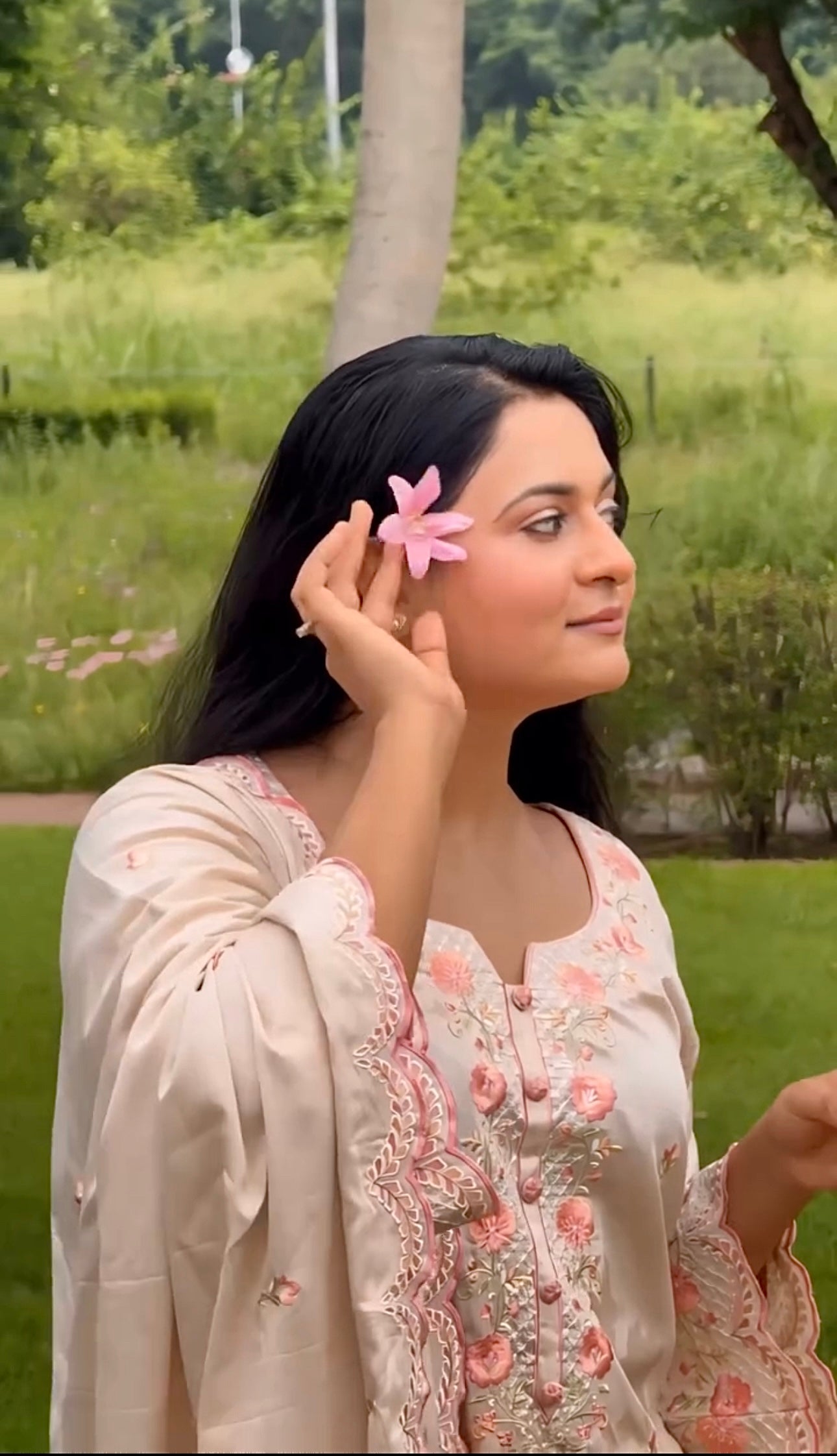 Sohaa Ali in MEHREEN - Beige Cotton Suit Set