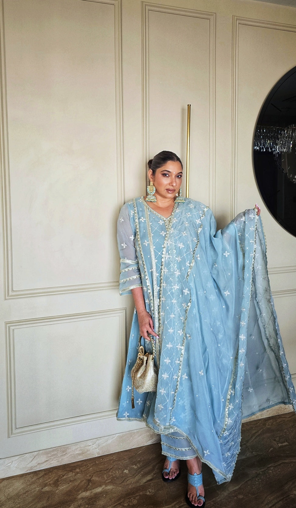 Shonima Kaul in Jashan - Blue Organza Anarkali Set.