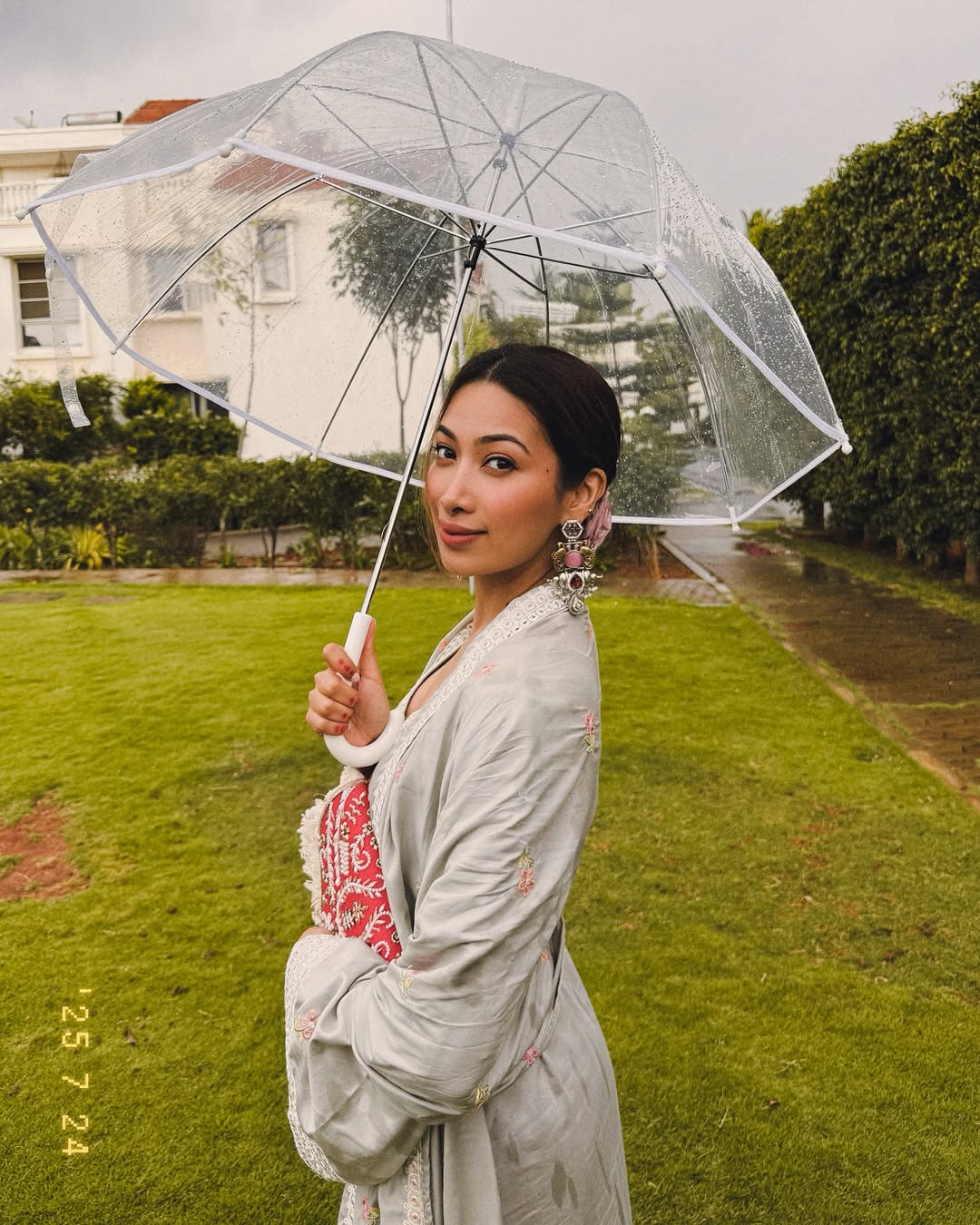 Isha Borah (@ishaborah) CHHAYA - Grey Cotton Suit Set