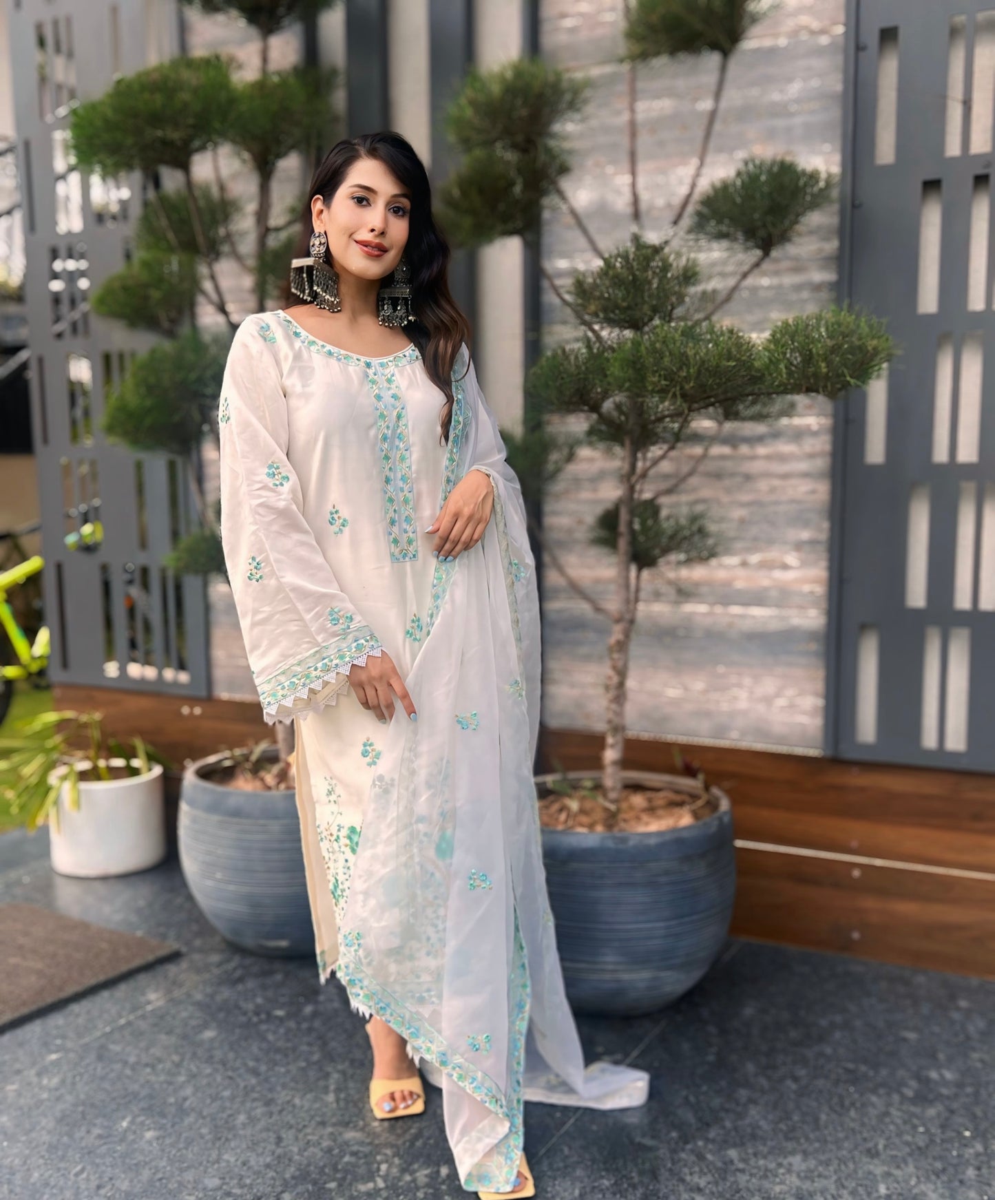 Pallavi Goel in Asoniya - Ivory White Chanderi Embroidered Suit Set.