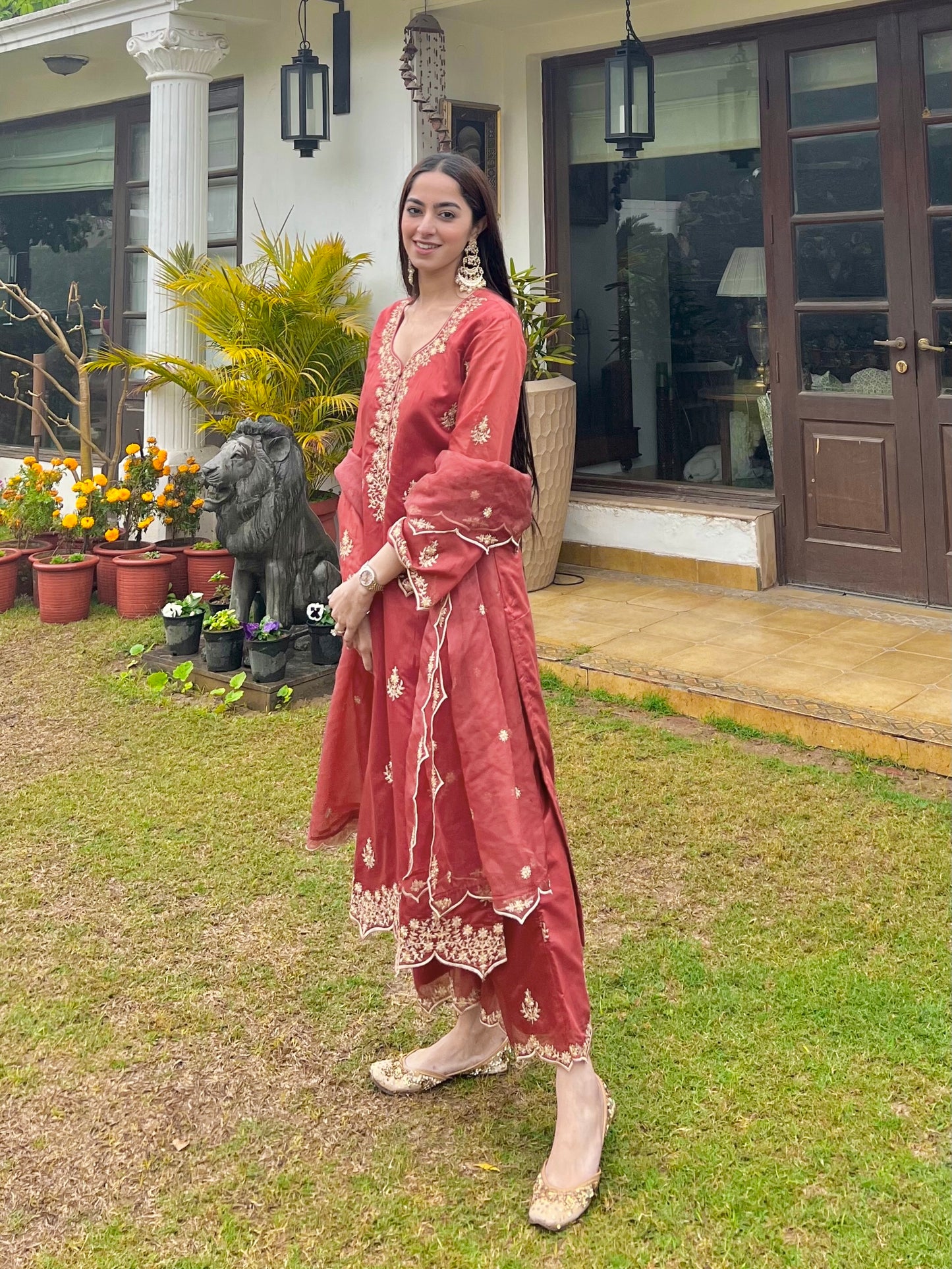 Jasnoor Anand in Rust Chanderi Silk Suit Set
