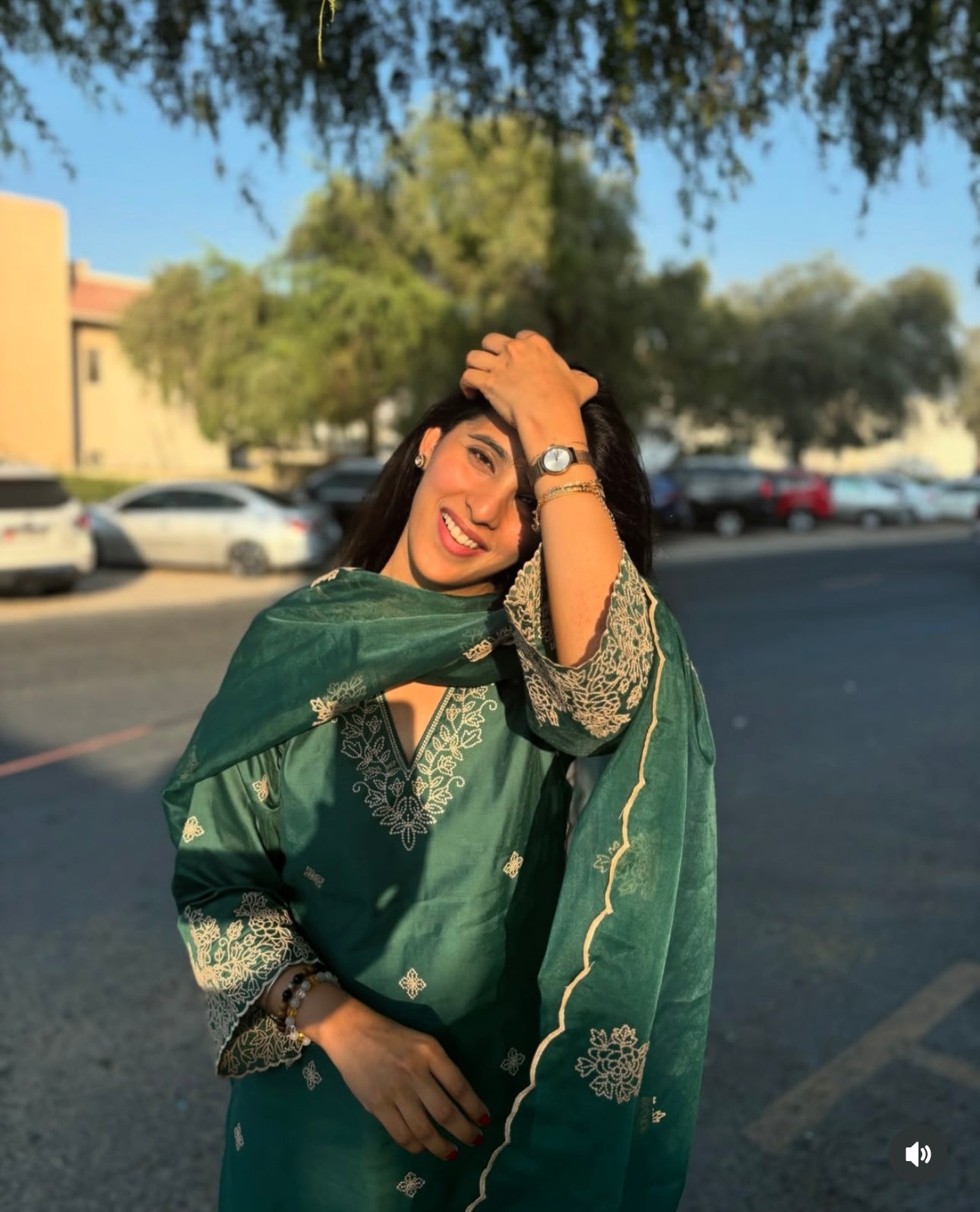 Dr. Taniyaa Bakshi in Pine Green Chanderi Silk Suit Set