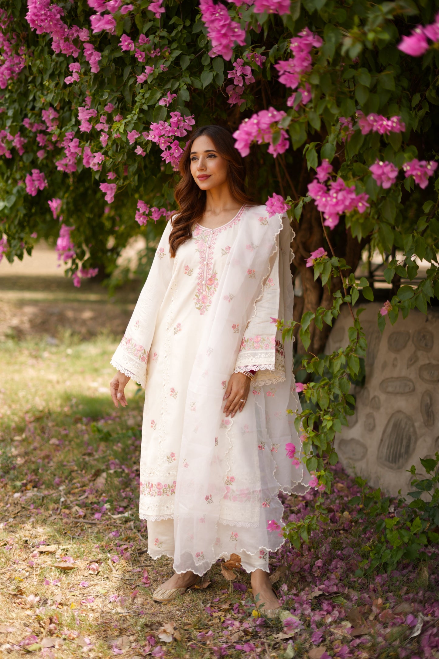 Ria Malhotra in Nalini - Ivory White Chanderi Embroidered Suit Set.