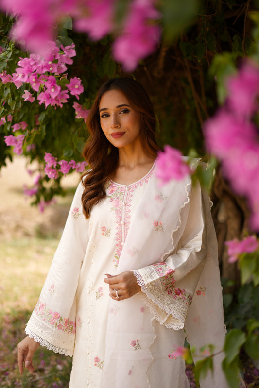 Ria Malhotra in Nalini - Ivory White Chanderi Embroidered Suit Set.