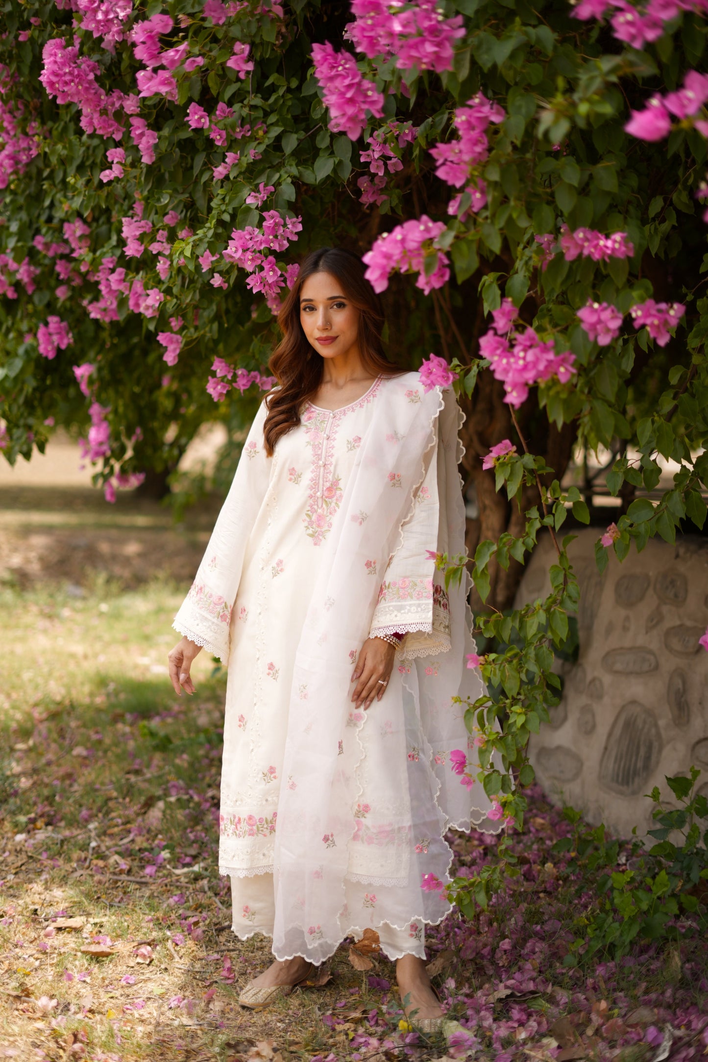 Ria Malhotra in Nalini - Ivory White Chanderi Embroidered Suit Set.
