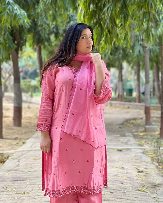 Shireen Mirza in GULHAR - Pink Chanderi Suit Set