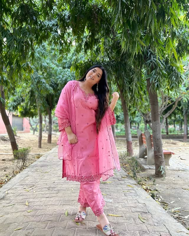 Shireen Mirza in GULHAR - Pink Chanderi Suit Set