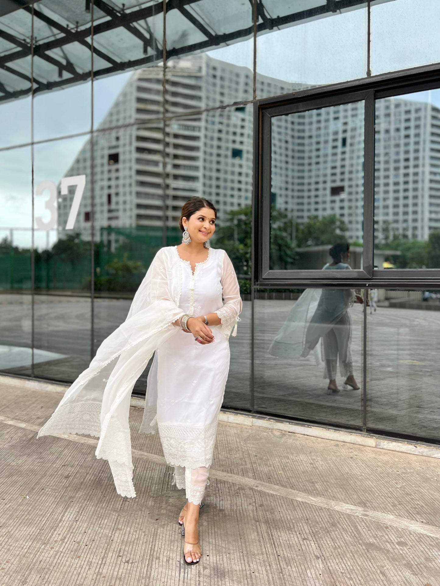 Ankita Singh in Aseem Ivory White Embroidered Straight Suit Set.