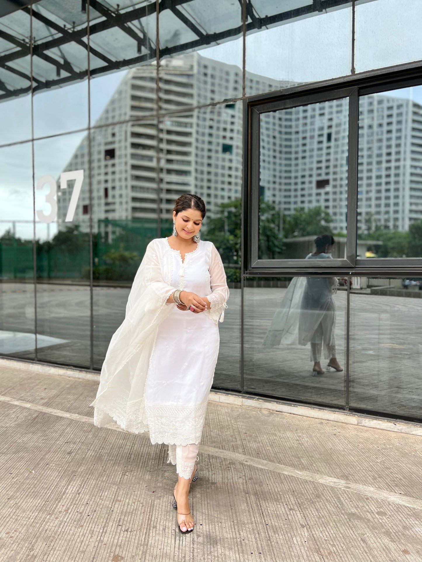 Ankita Singh in Aseem Ivory White Embroidered Straight Suit Set.