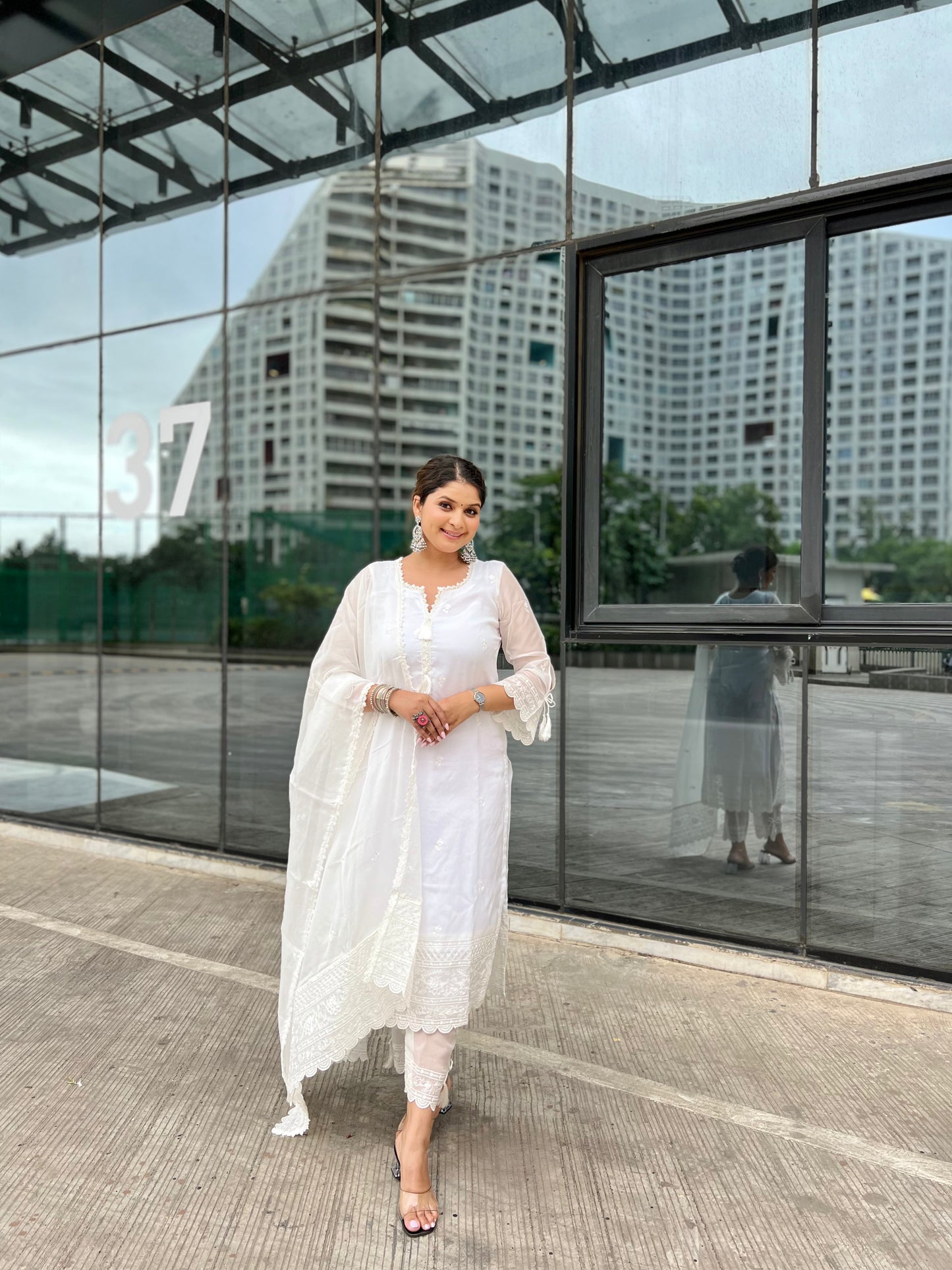 Ankita Singh in Aseem Ivory White Embroidered Straight Suit Set.