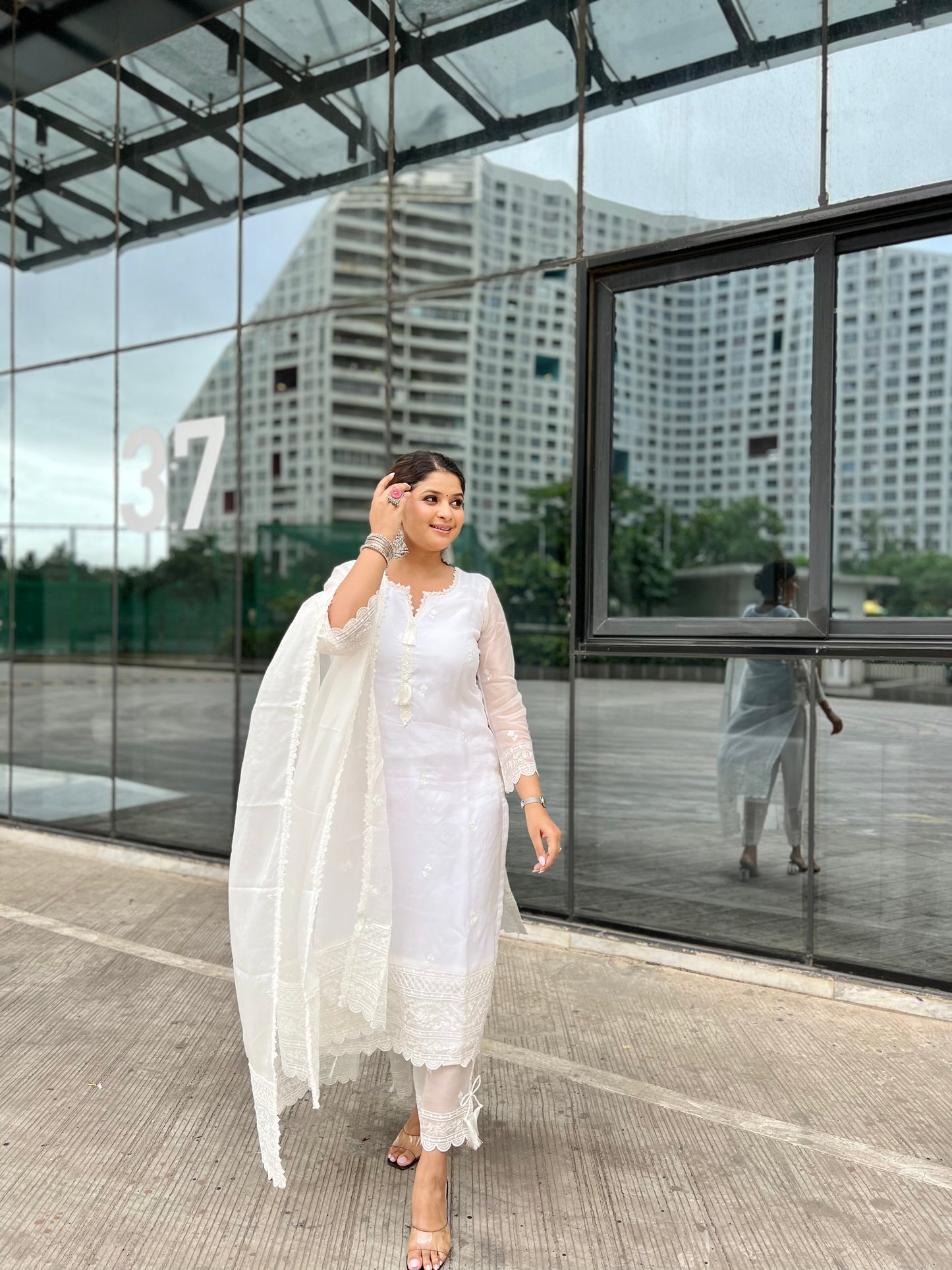 Ankita Singh in Aseem Ivory White Embroidered Straight Suit Set.