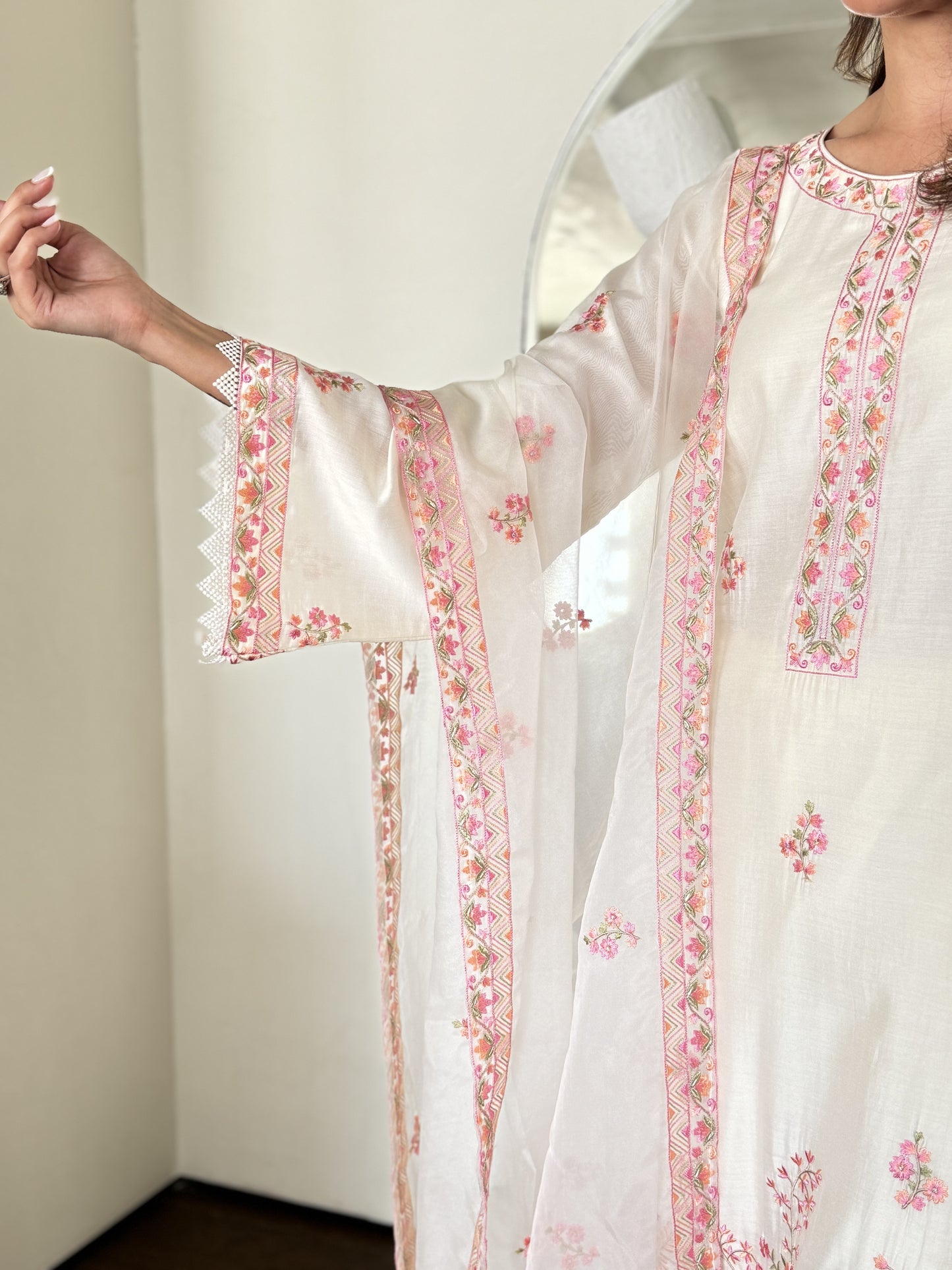Richa Begani in Gul-Khera - Ivory White Chanderi Embroidered Suit Set.