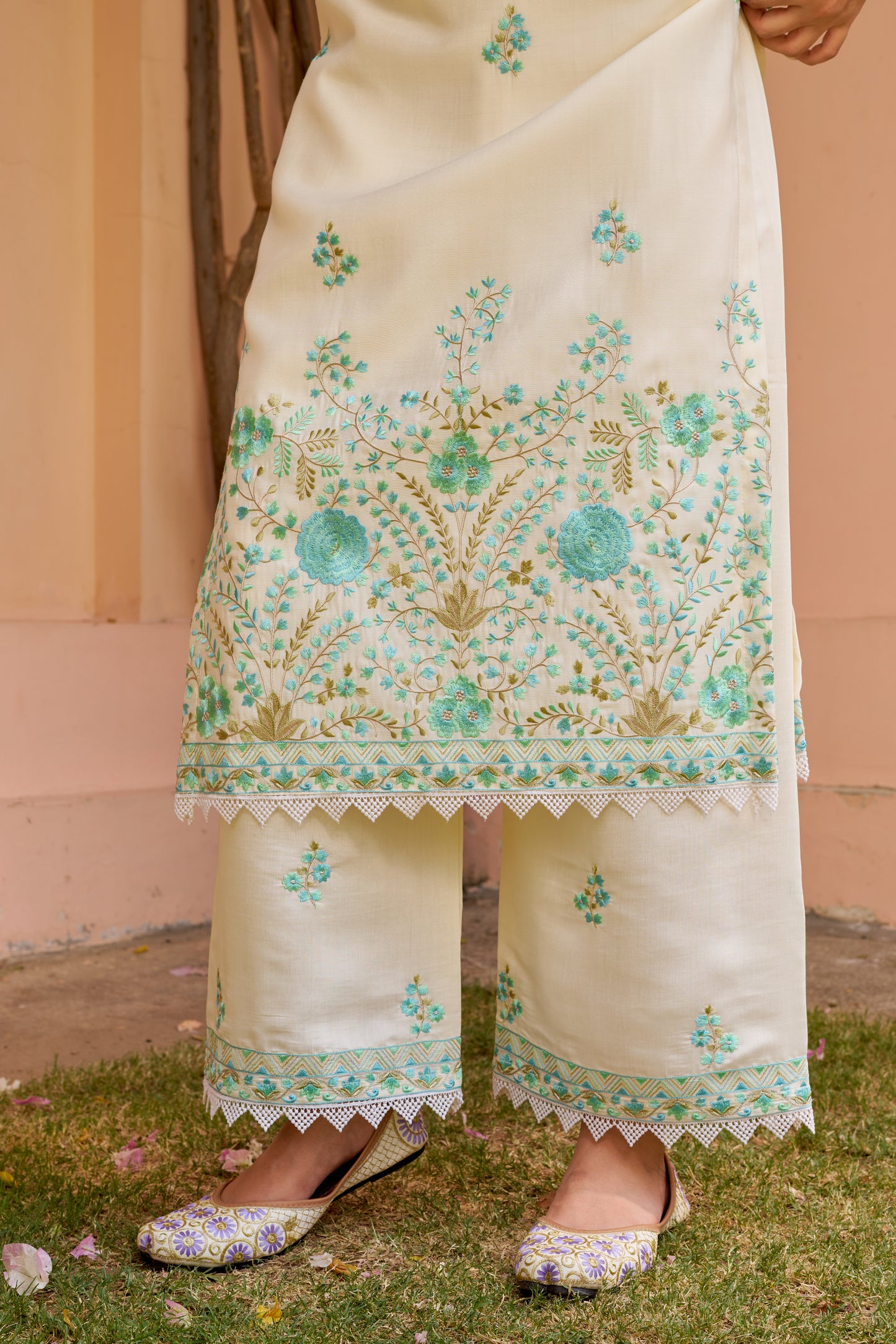 Pallavi Goel in Asoniya - Ivory White Chanderi Embroidered Suit Set.