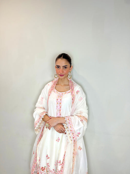 Shreya Lakhani in Gul-Khera - Ivory White Chanderi Embroidered Suit Set.