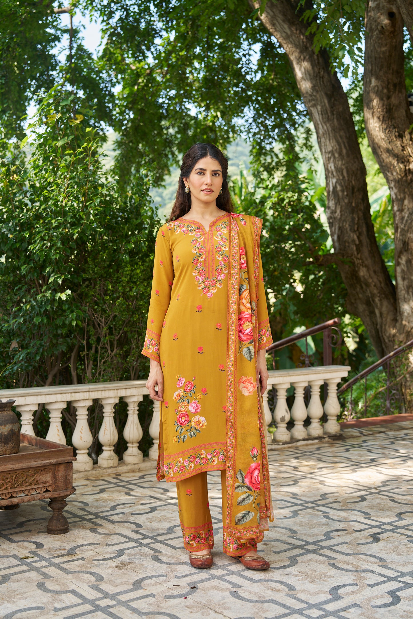 KOMAL - Yellow Suit Set