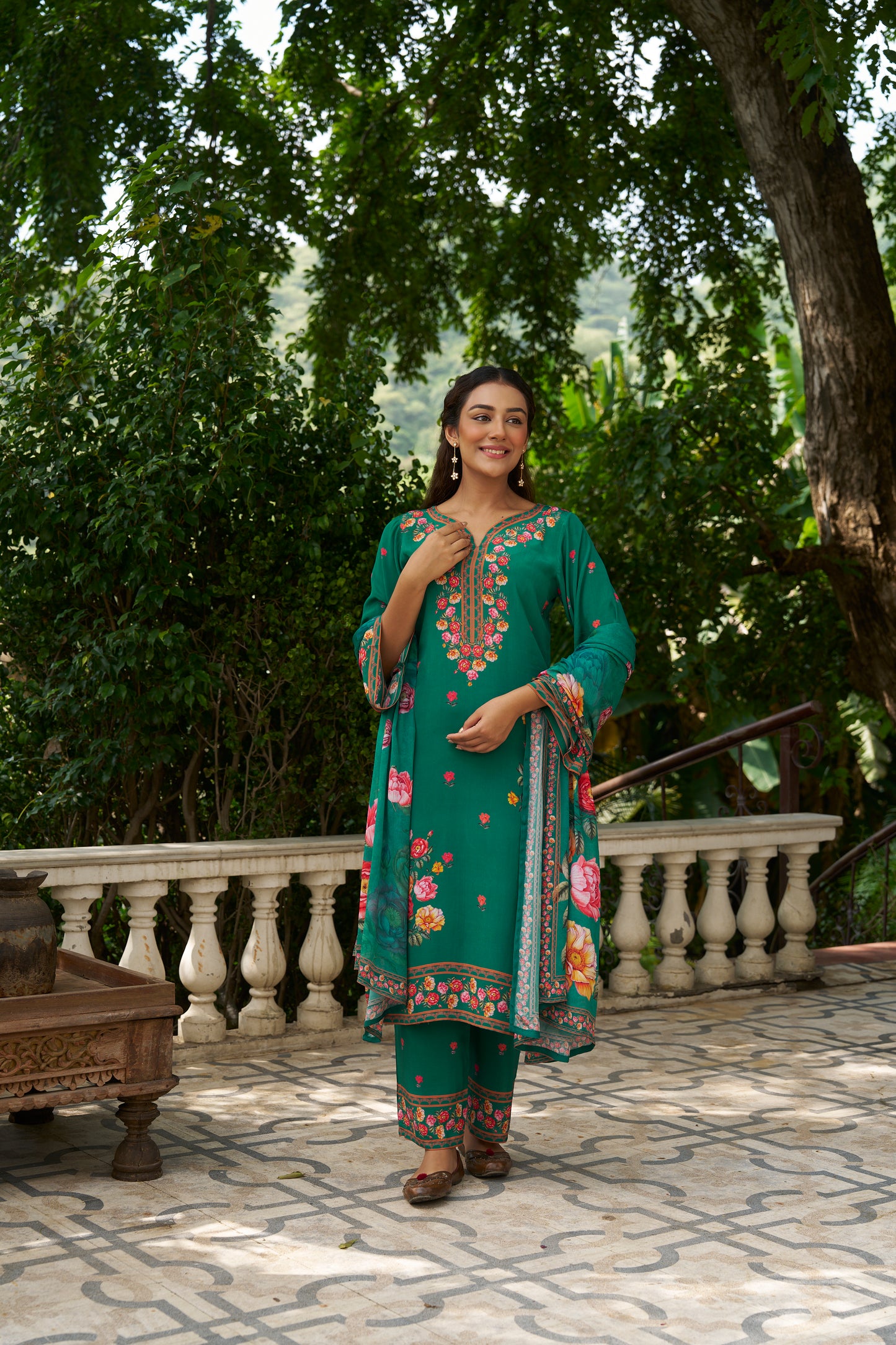 PANKHURI - Green Suit Set