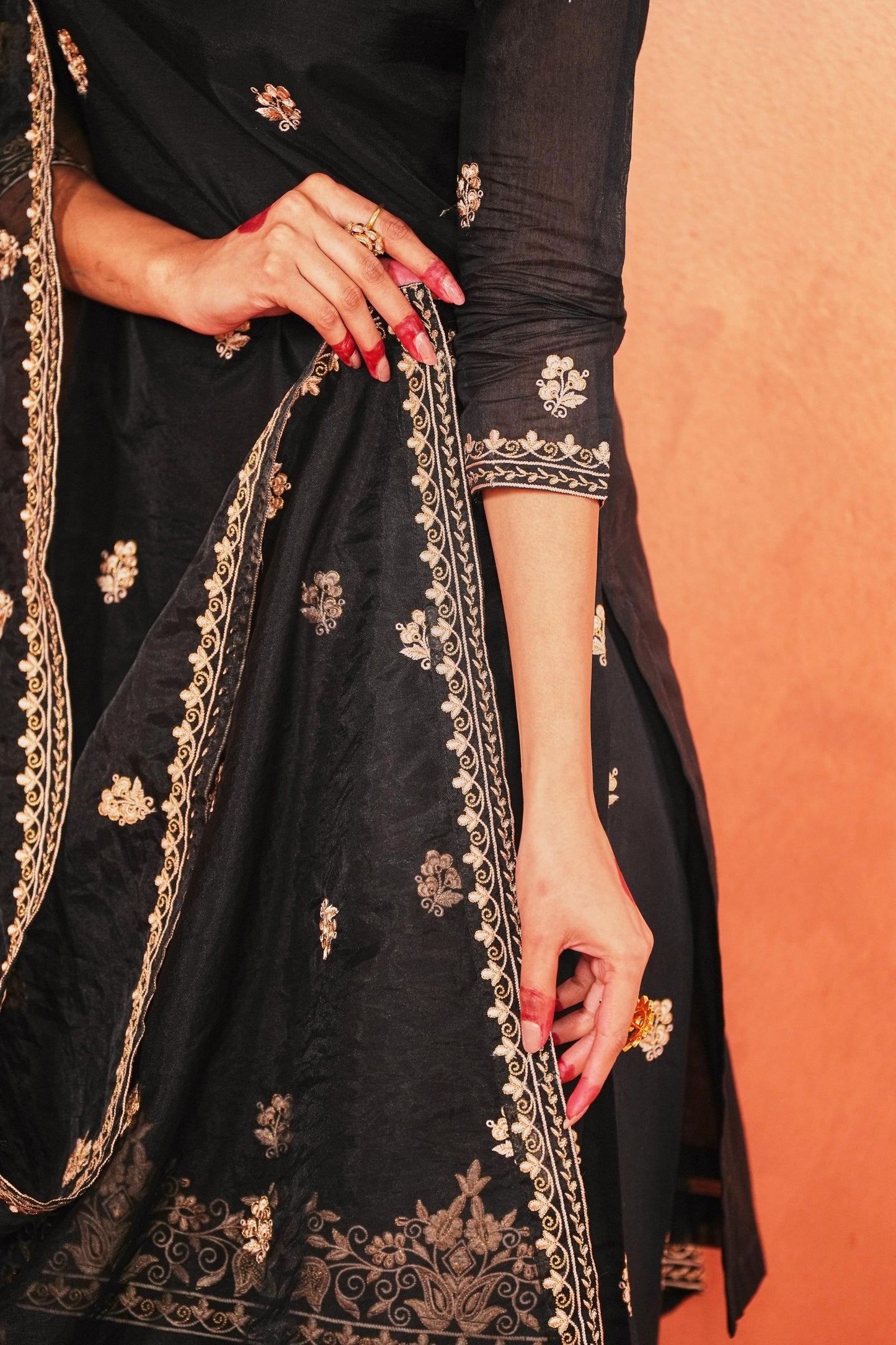Gulnoor - Black embroidered chanderi suit set