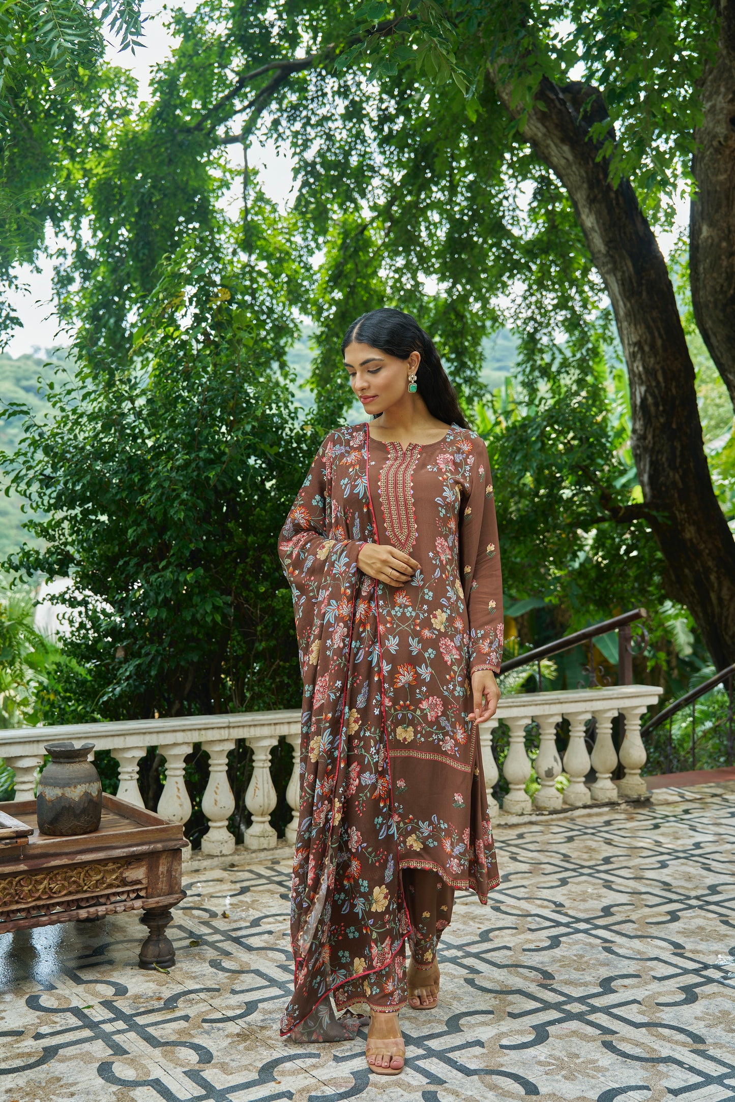 CHANDRIKA - Brown Suit Set