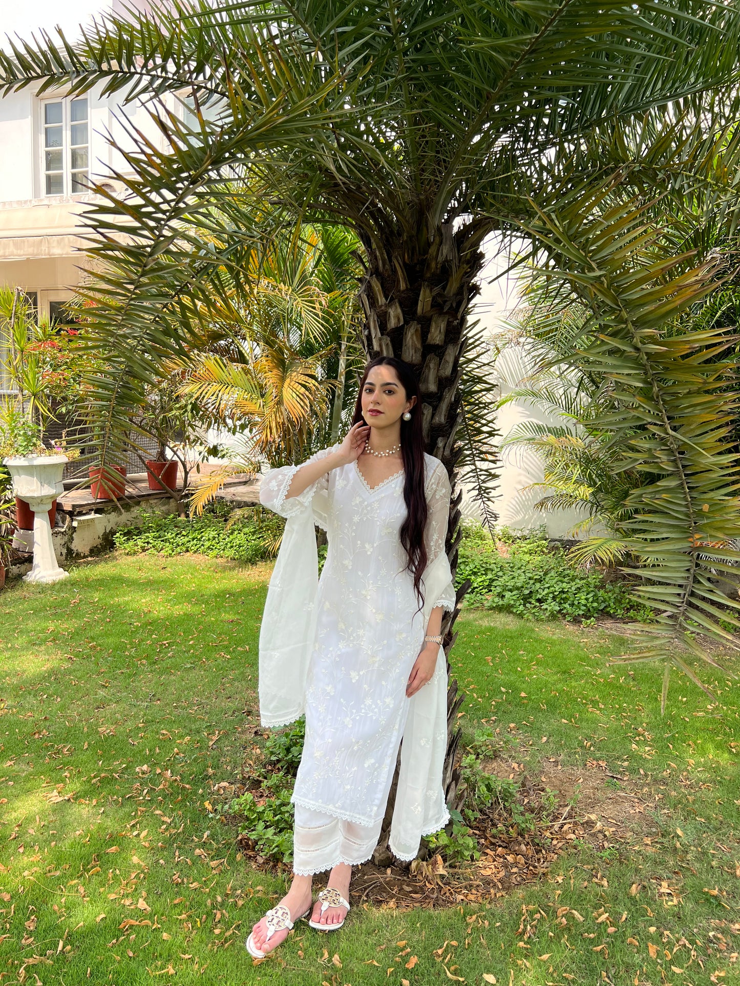 Jasnoor Anand in Aseem Ivory White Embroidered Straight Suit Set