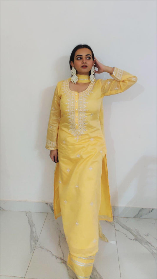 Bhagyashree Pandey in Sunshine Yellow Chanderi Suit Set
