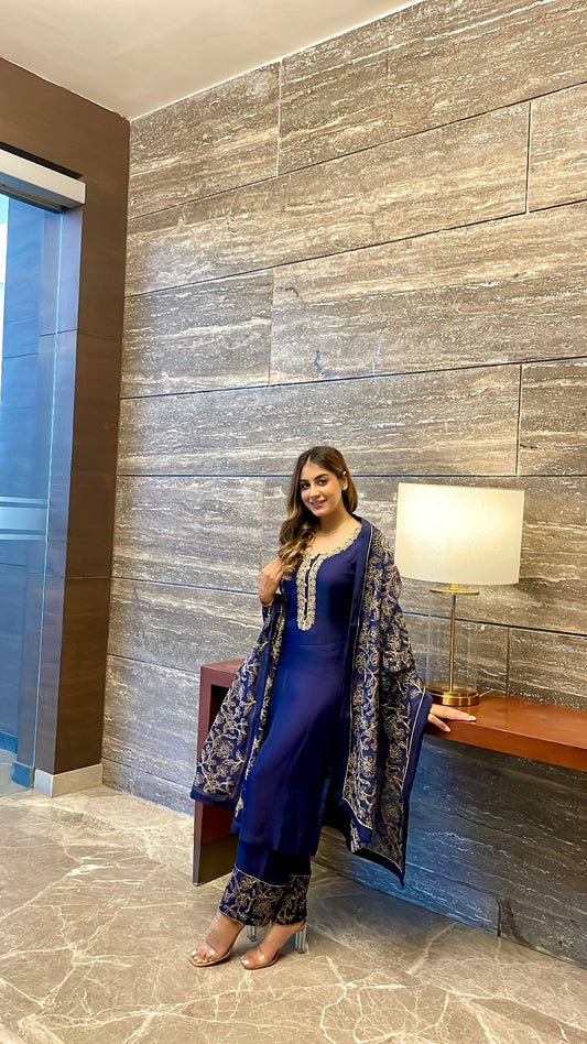 Ritika Singh in Sunehri Blue Suit Set