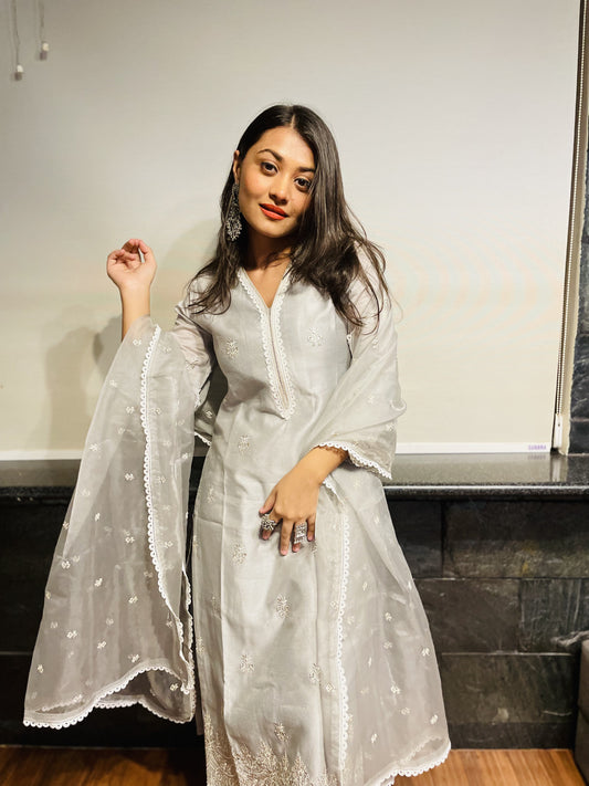 Riya Karamchandani in Silver Grey Chanderi Suit Set