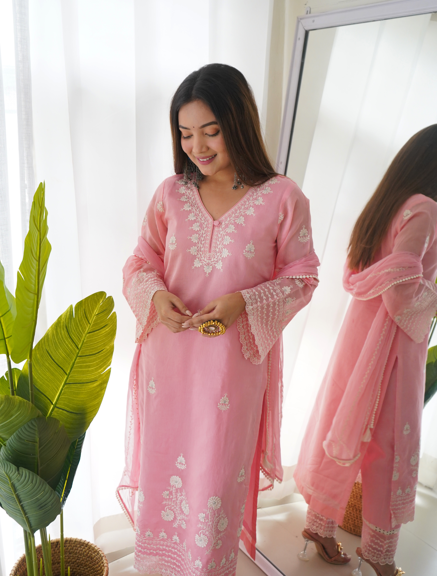 Arti Chauhan in Blossom Pink Chanderi Suit Set