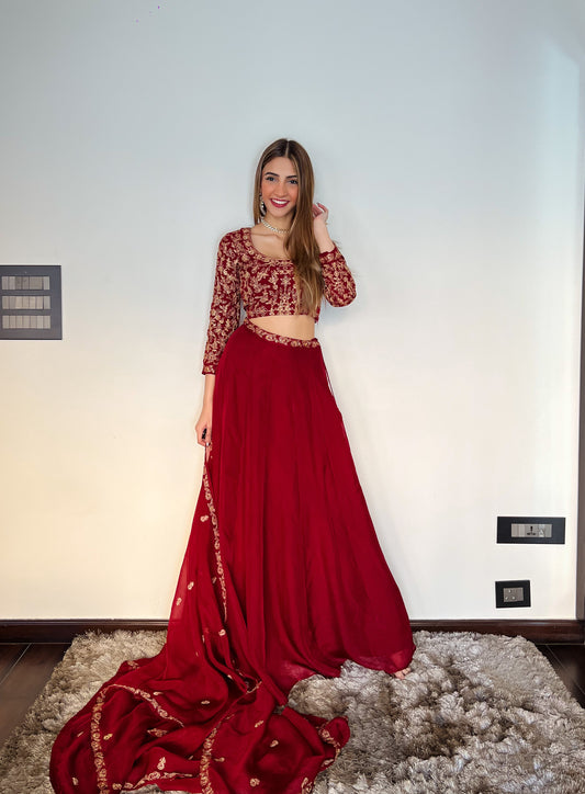 Shreya Lakhani in Sunehri Maroon Lehenga Set