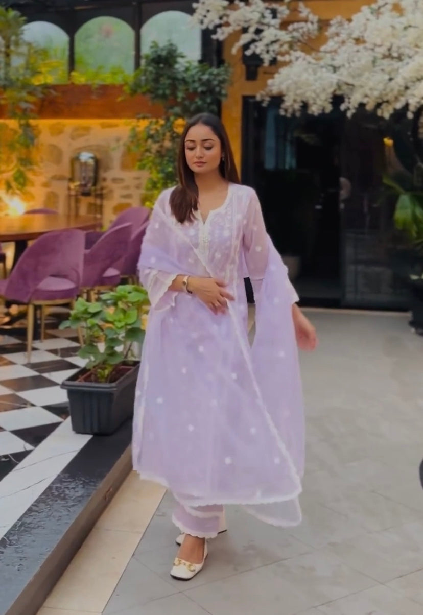 Tridha Choudhary in Kalgi - Lavender Embroidered Suit Set.