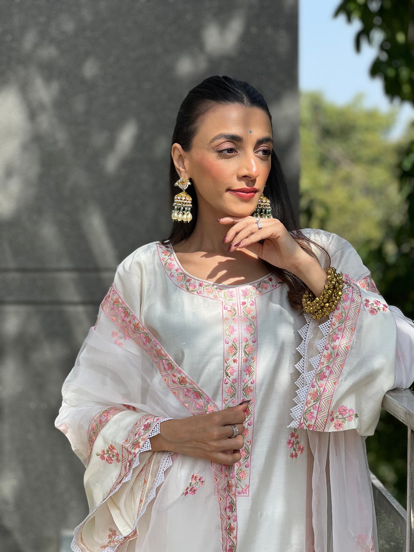 Mehak Jain in Gul-Khera - Ivory White Chanderi Embroidered Suit Set.