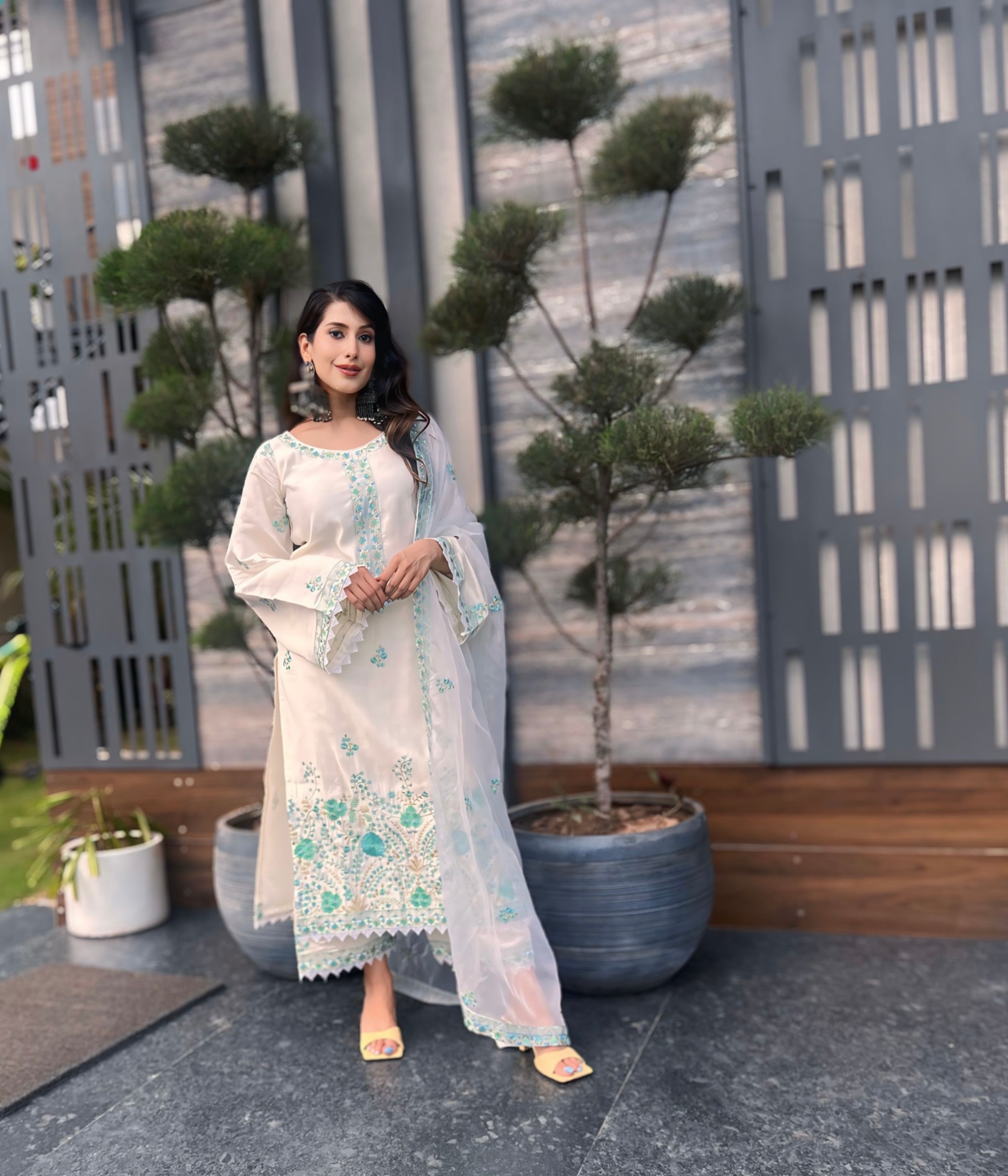 Pallavi Goel in Asoniya - Ivory White Chanderi Embroidered Suit Set.