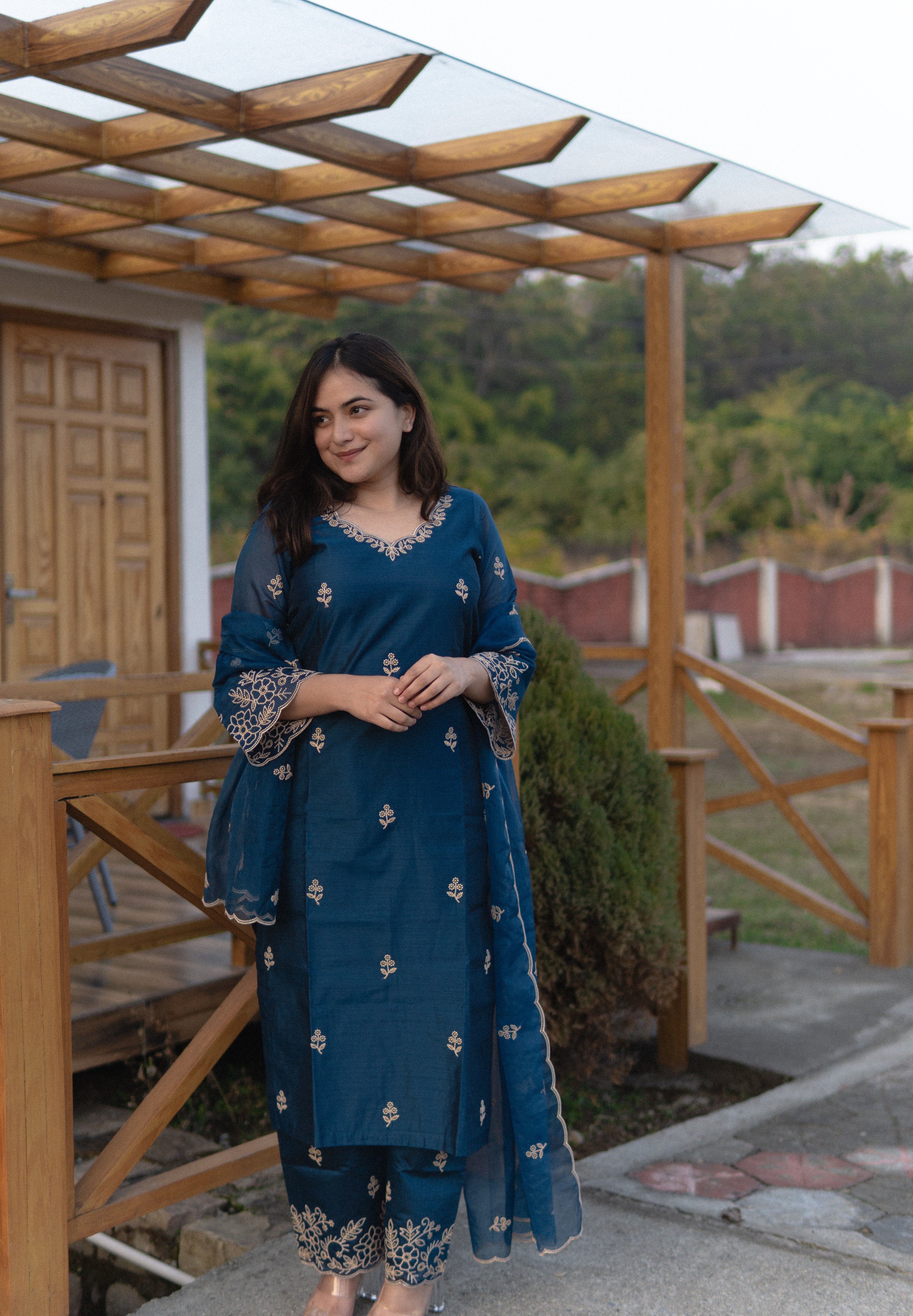 Shreyashi Verma in Firoz - Blue Chanderi Embroidered Suit Set