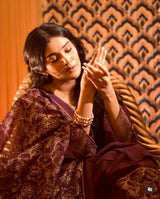 RJ Mahvash in Sunehri Purple Suit Set