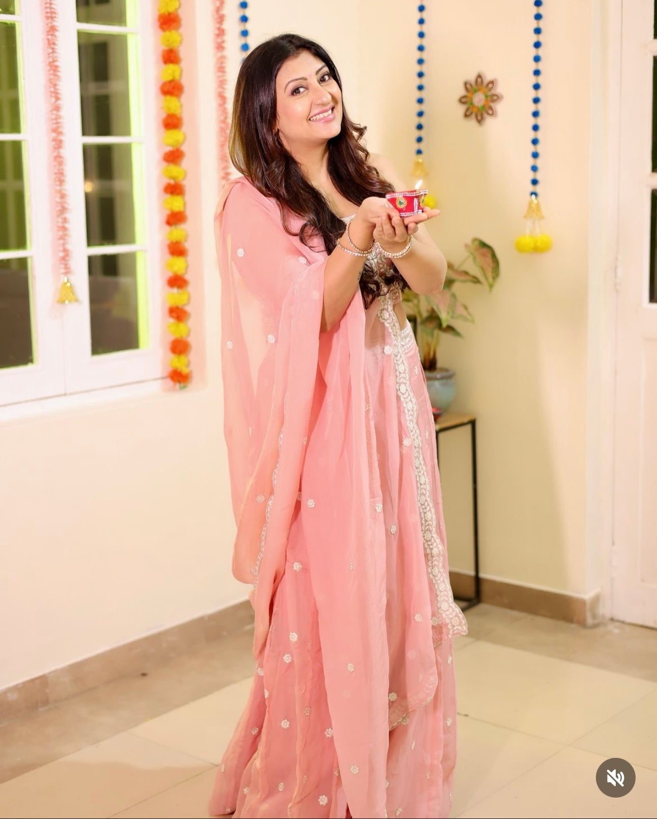 Juhi Parmar in Heera - Pink Organza Lehenga Set.