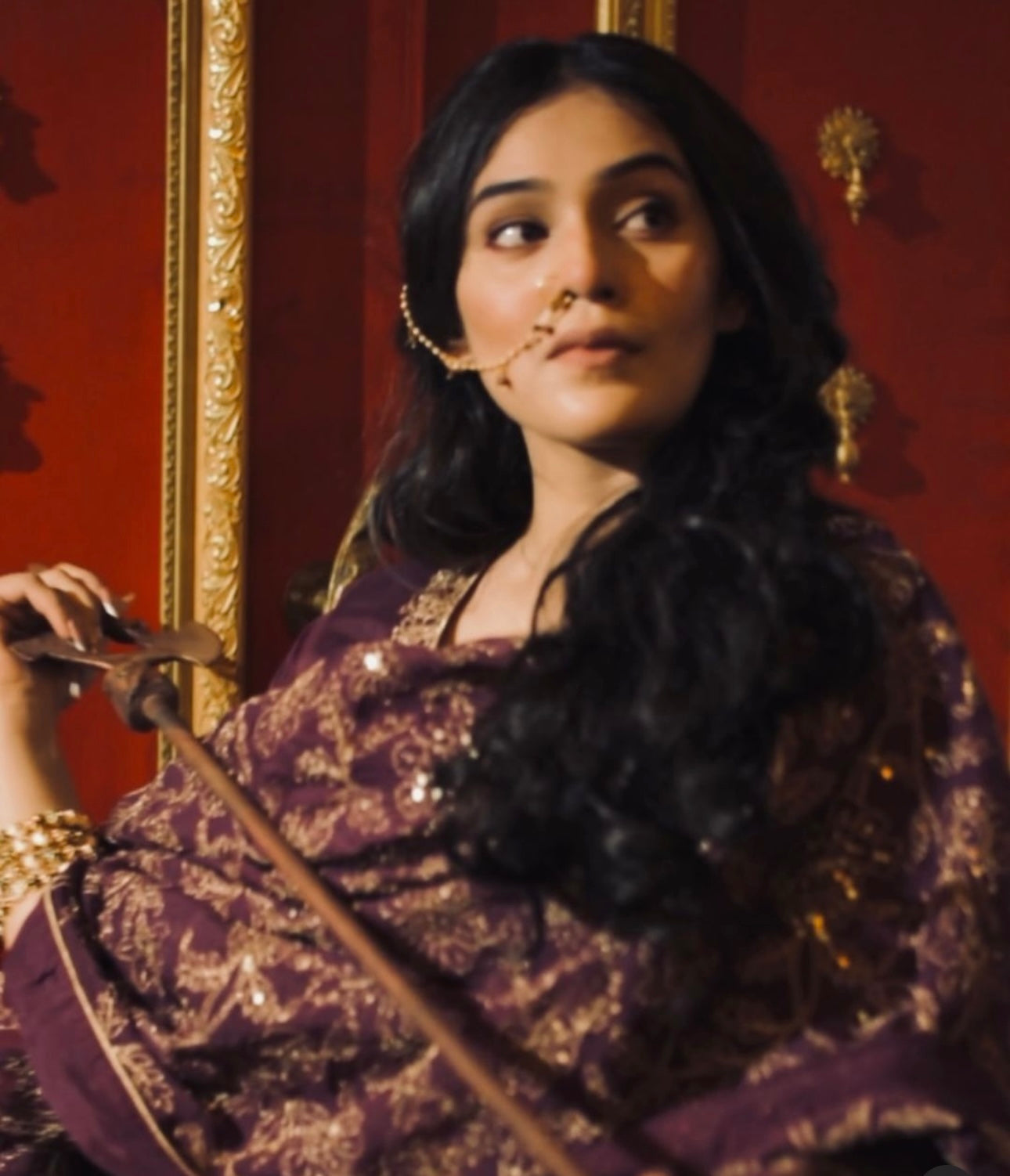 RJ Mahvash in Sunehri Purple Suit Set