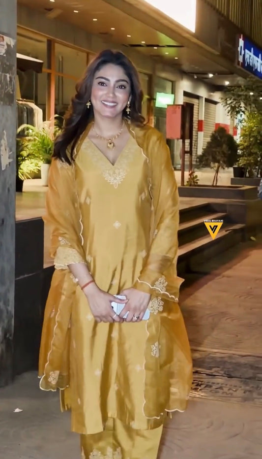 Sana Makbul (@divasana) SERA - Mustard Gold Chanderi Suit Set