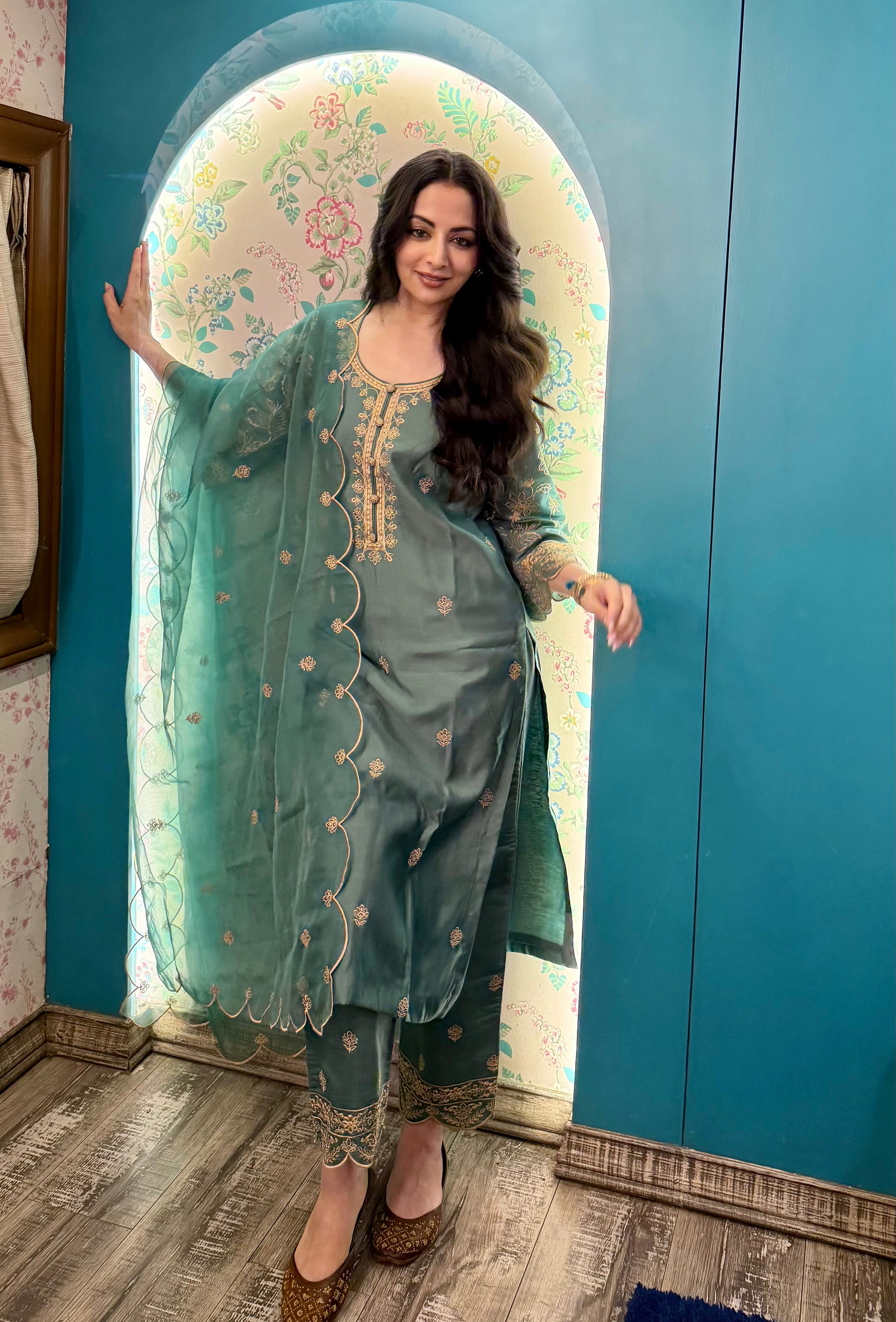 Zoya Afroz in AMEERA - Emerald Green Chanderi Suit Set