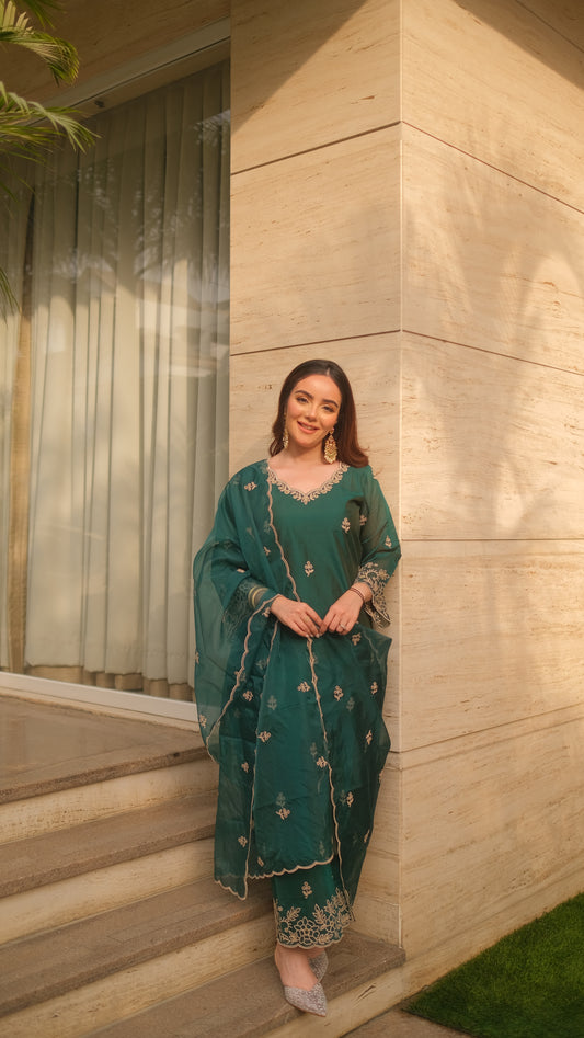 Simran Sethi in Suroor - Green Chanderi Embroidered Suit Set