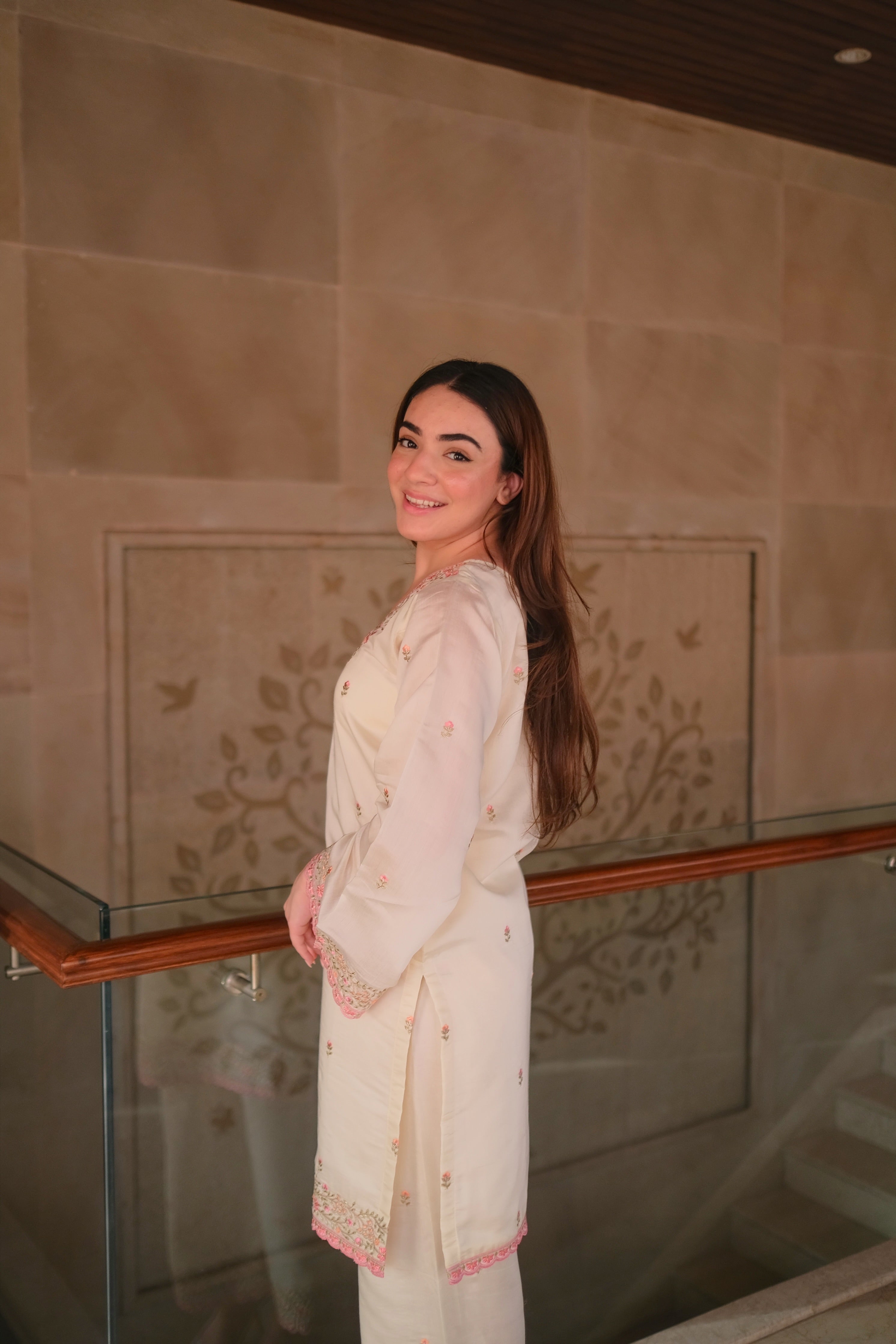 Riya Bedi in Moghra - Ivory White Chanderi Embroidered Suit Set.
