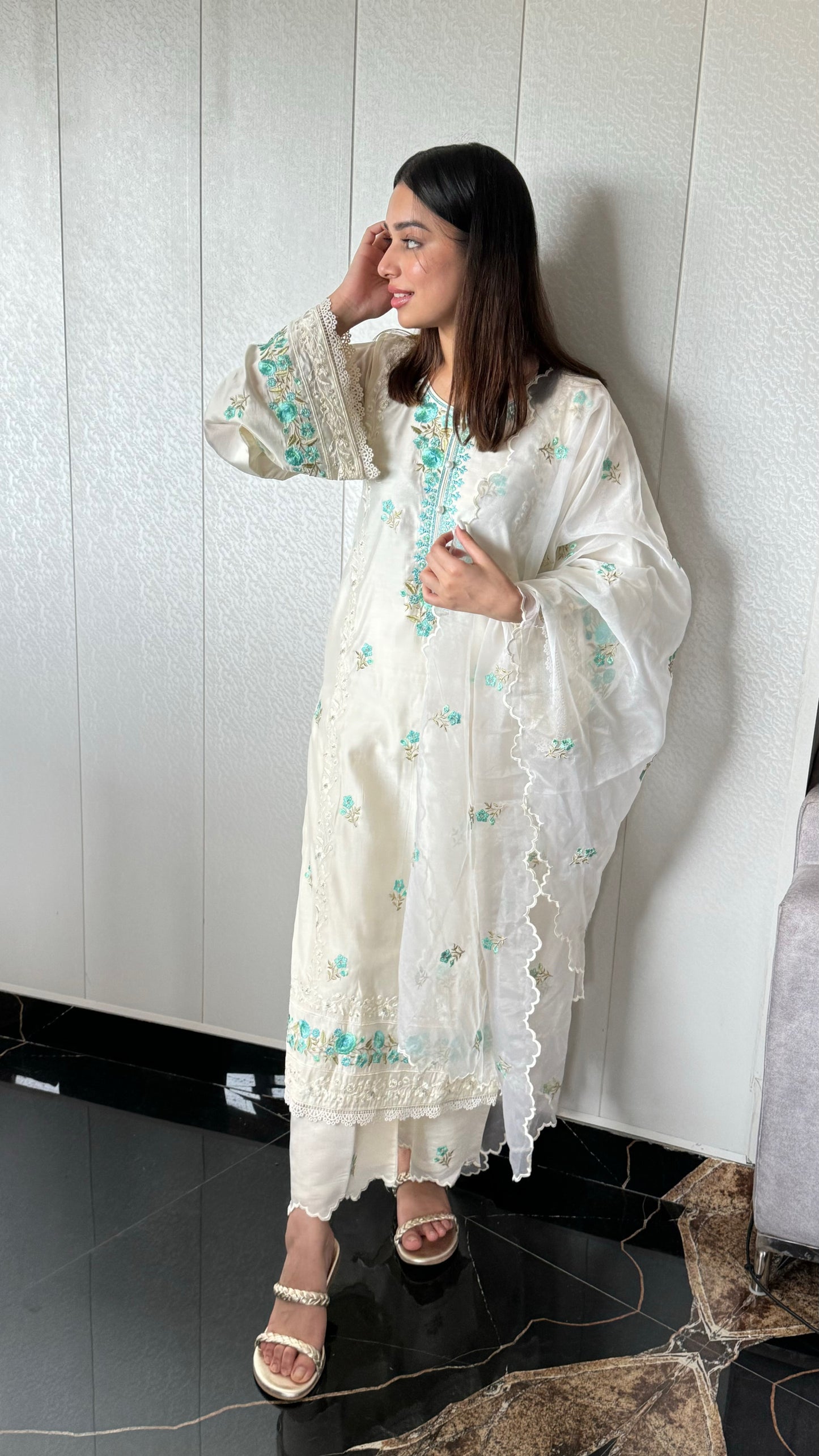 Navya Arya in Banphool - Ivory White Chanderi Embroidered Suit Set.