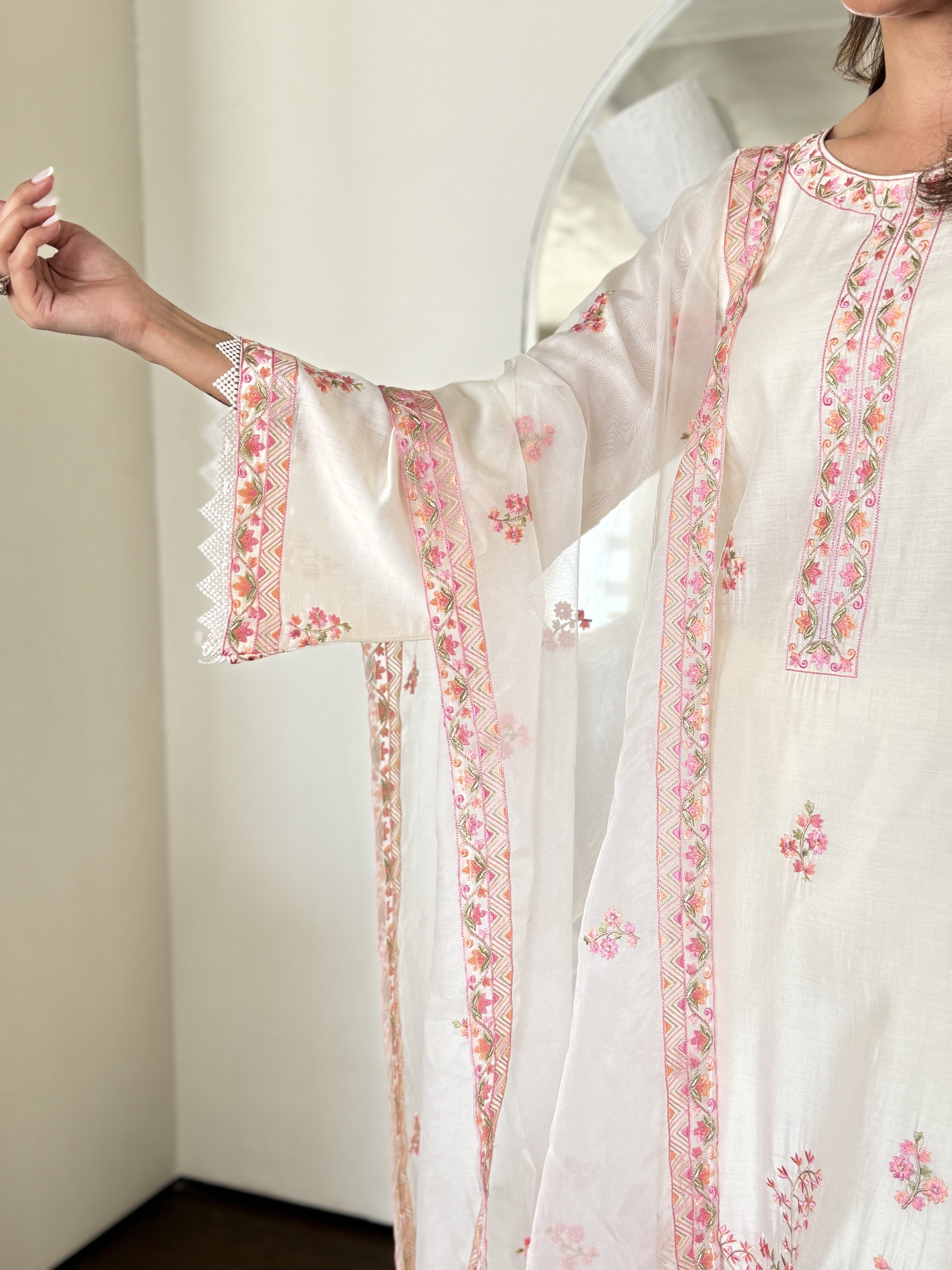 Richa Begani in Gul-Khera - Ivory White Chanderi Embroidered Suit Set.