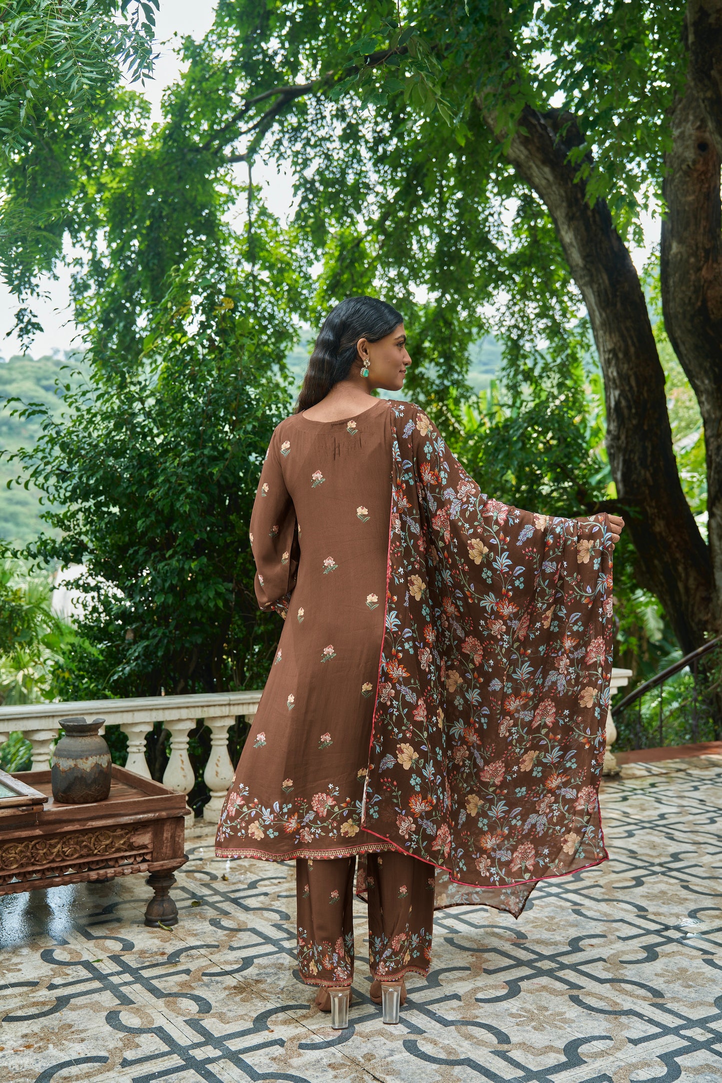 CHANDRIKA - Brown Suit Set