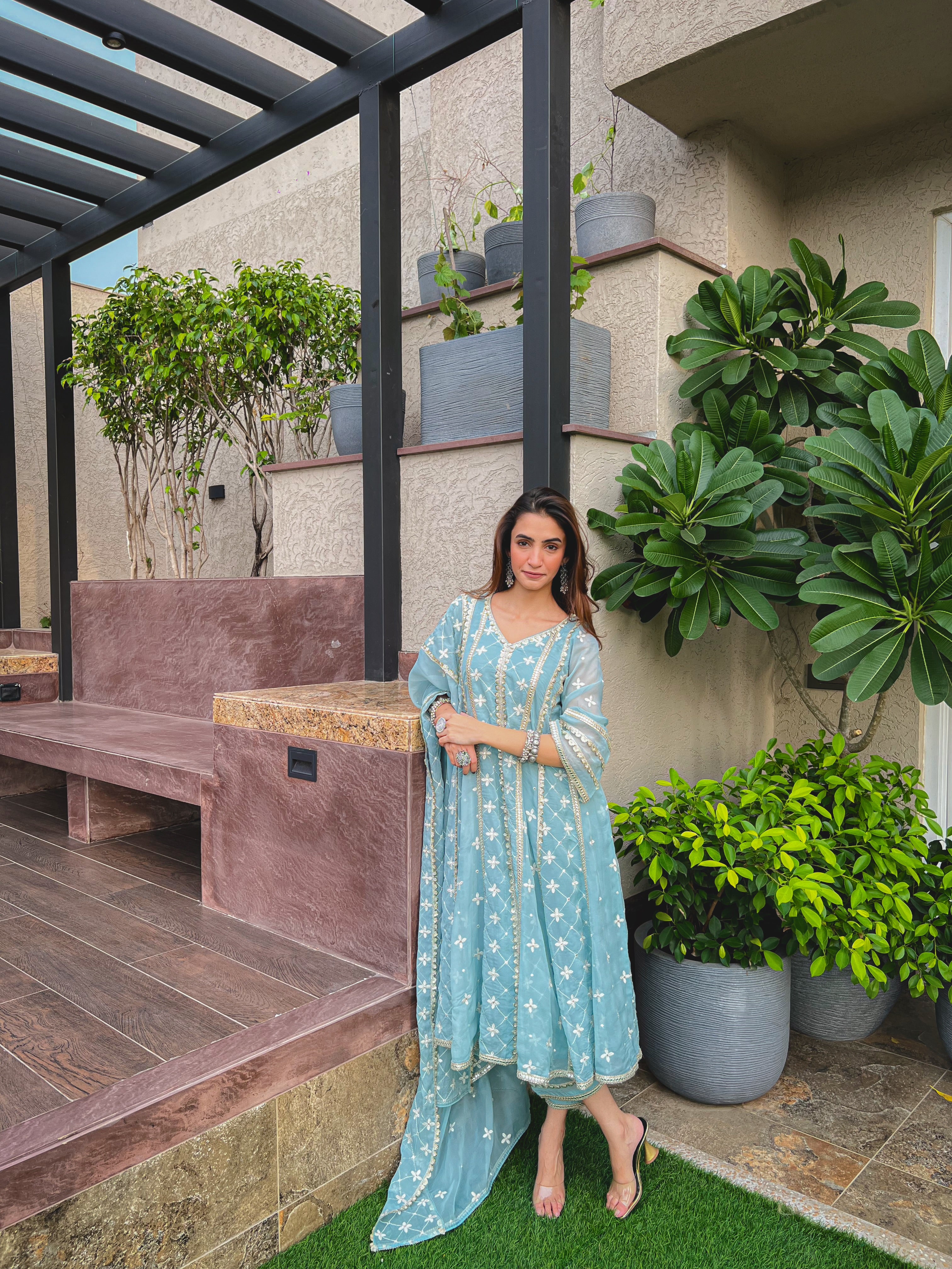 Shreya Lakhani in Jashan - Blue Organza Anarkali Set.