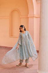 Ishleen kaur In Jashan - Blue Organza Anarkali Set.
