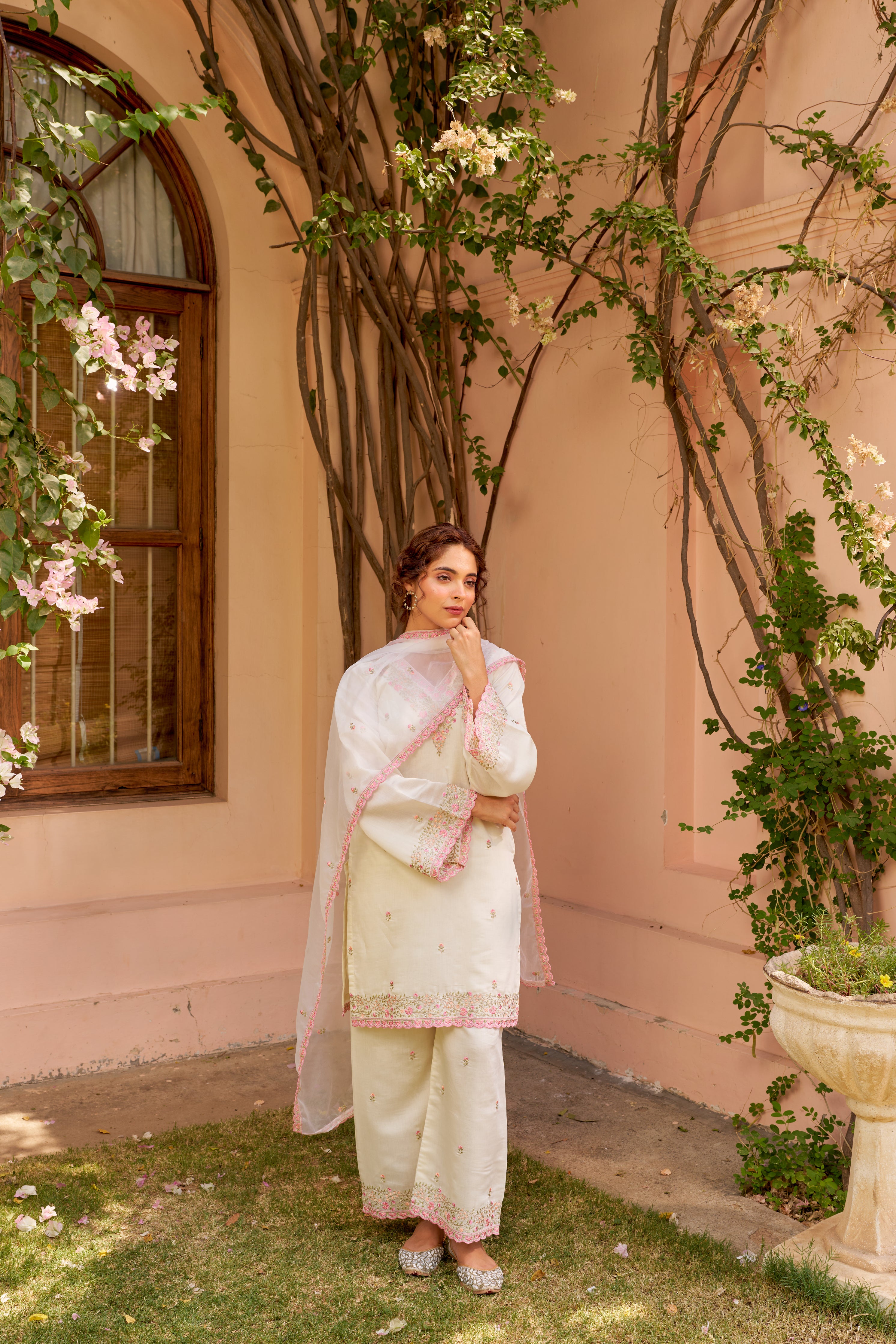 Bhawna Lunthi in Moghra - Ivory White Chanderi Embroidered Suit Set.